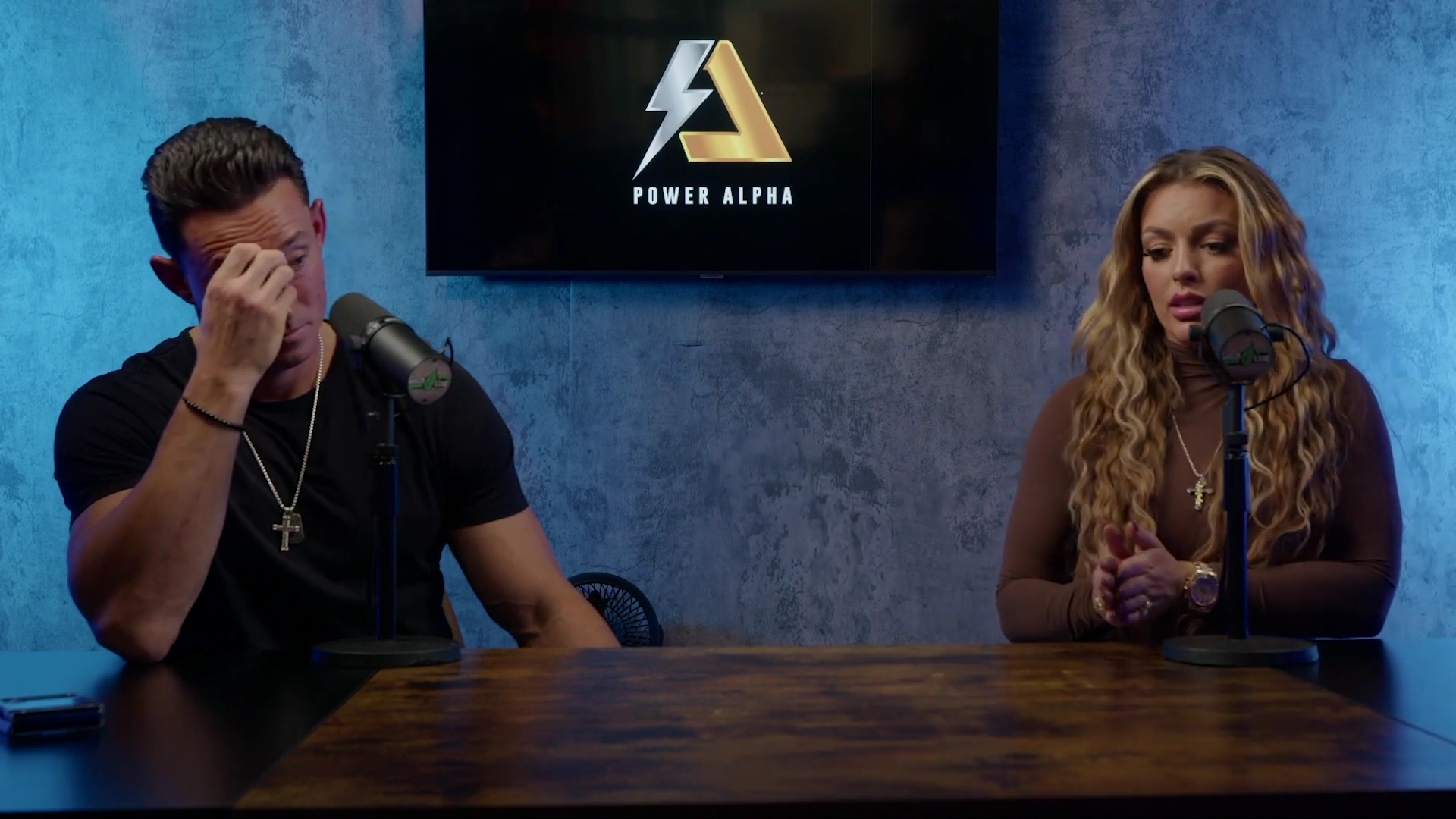 x2mate_com-Ep_9_-_Power_Alphas_Podcast___28Mandy_Saccomanno___Sabby_Piscitelli29-281080p29_mp42457.jpg