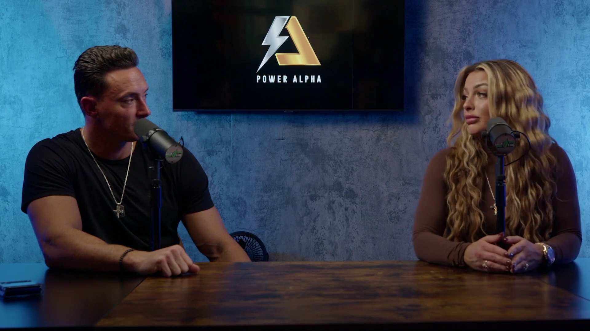x2mate_com-Ep_9_-_Power_Alphas_Podcast___28Mandy_Saccomanno___Sabby_Piscitelli29-281080p29_mp42488.jpg