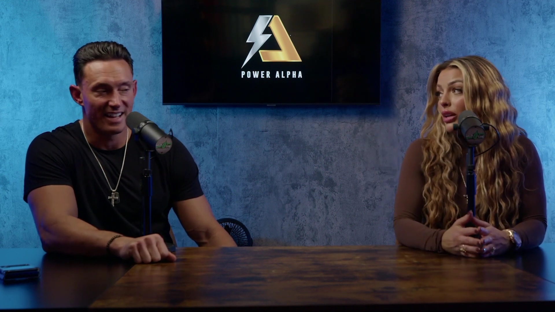 x2mate_com-Ep_9_-_Power_Alphas_Podcast___28Mandy_Saccomanno___Sabby_Piscitelli29-281080p29_mp42491.jpg