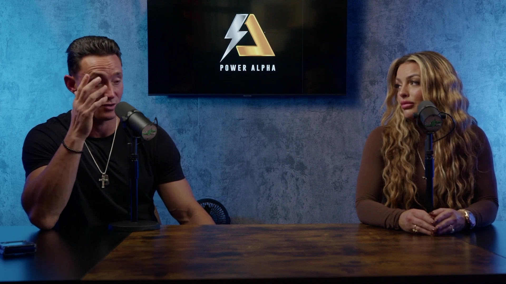 x2mate_com-Ep_9_-_Power_Alphas_Podcast___28Mandy_Saccomanno___Sabby_Piscitelli29-281080p29_mp42496.jpg