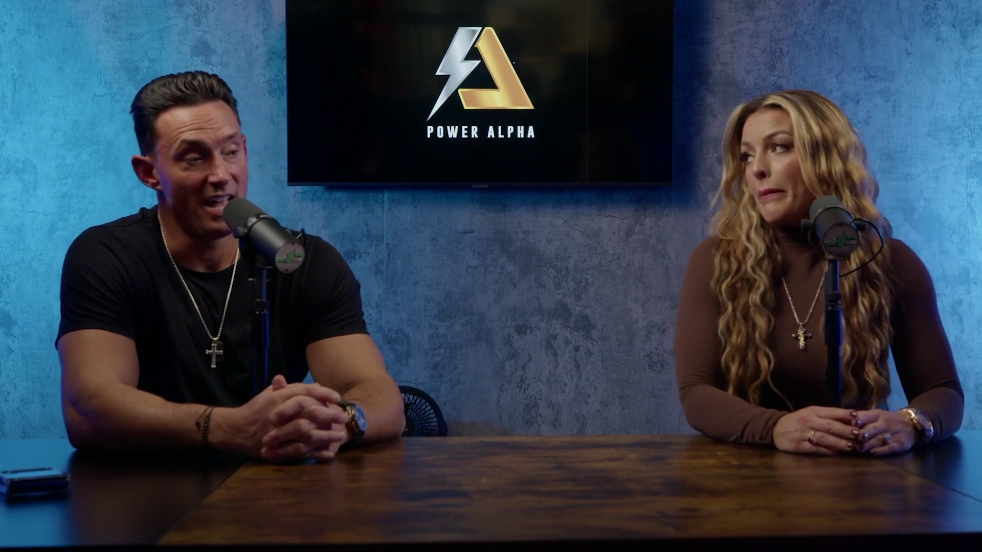 x2mate_com-Ep_9_-_Power_Alphas_Podcast___28Mandy_Saccomanno___Sabby_Piscitelli29-281080p29_mp42604.jpg