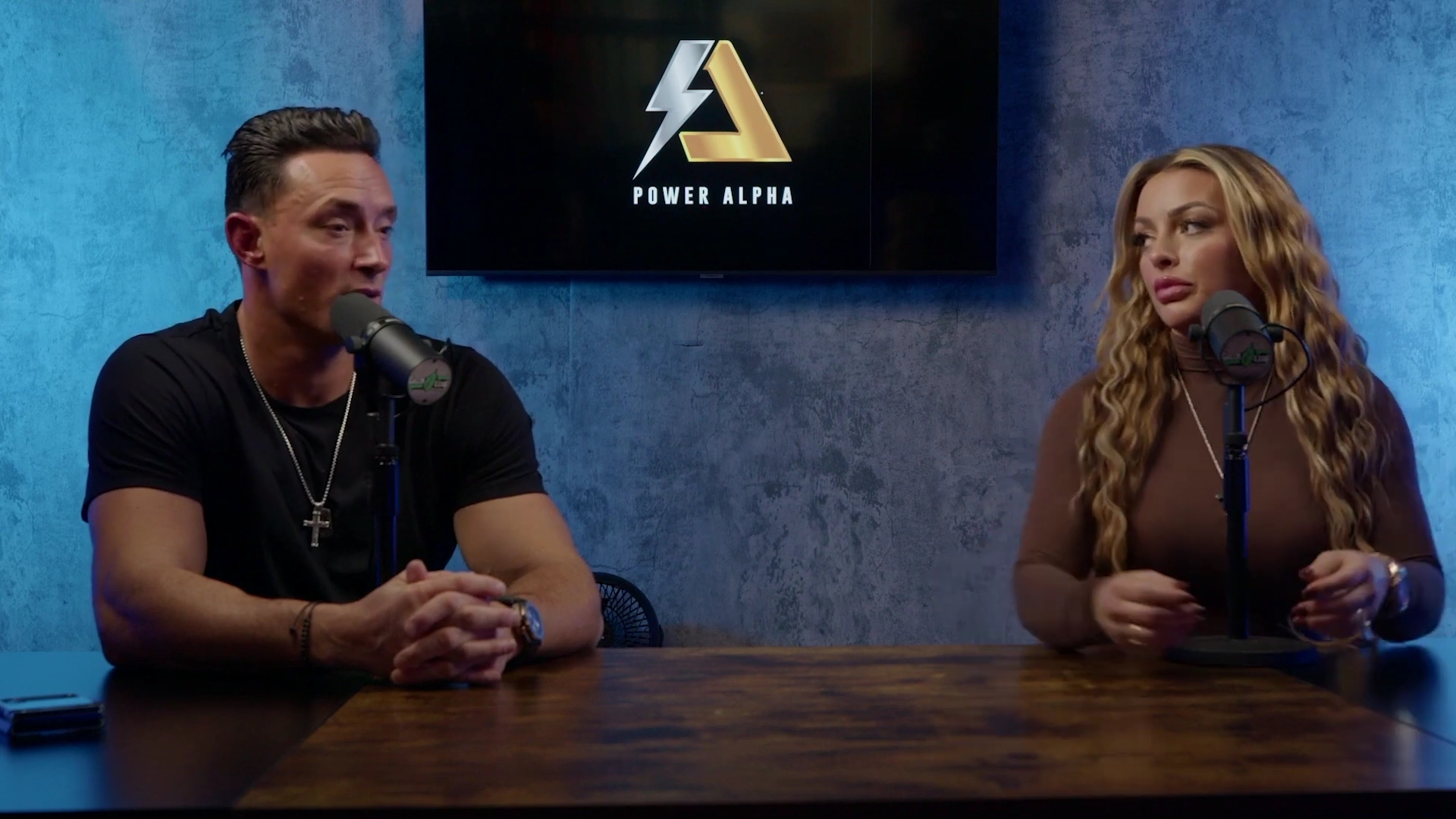 x2mate_com-Ep_9_-_Power_Alphas_Podcast___28Mandy_Saccomanno___Sabby_Piscitelli29-281080p29_mp42610.jpg