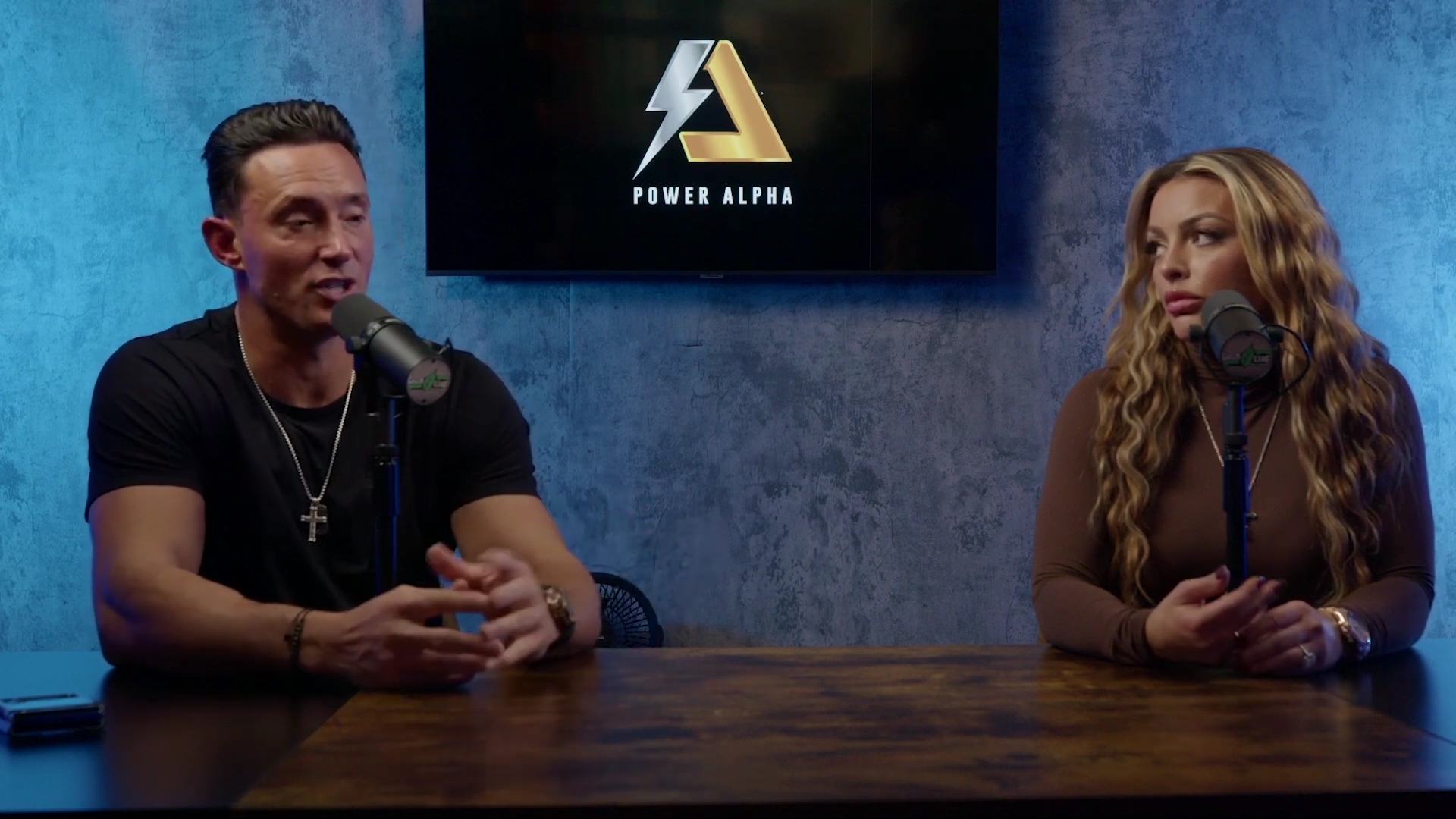 x2mate_com-Ep_9_-_Power_Alphas_Podcast___28Mandy_Saccomanno___Sabby_Piscitelli29-281080p29_mp42616.jpg