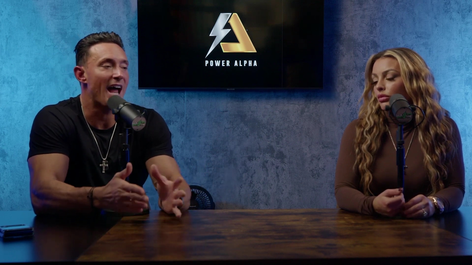x2mate_com-Ep_9_-_Power_Alphas_Podcast___28Mandy_Saccomanno___Sabby_Piscitelli29-281080p29_mp42617.jpg