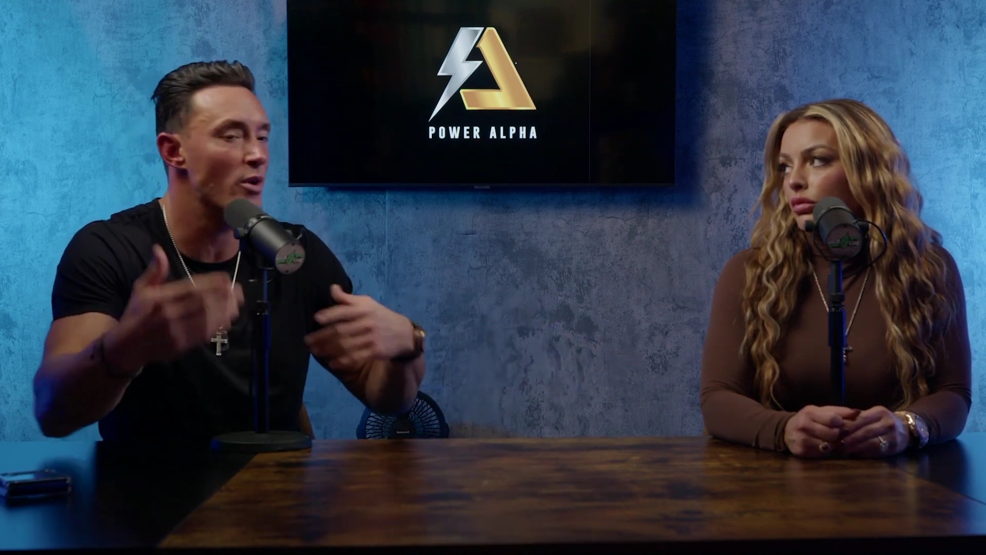 x2mate_com-Ep_9_-_Power_Alphas_Podcast___28Mandy_Saccomanno___Sabby_Piscitelli29-281080p29_mp42623.jpg