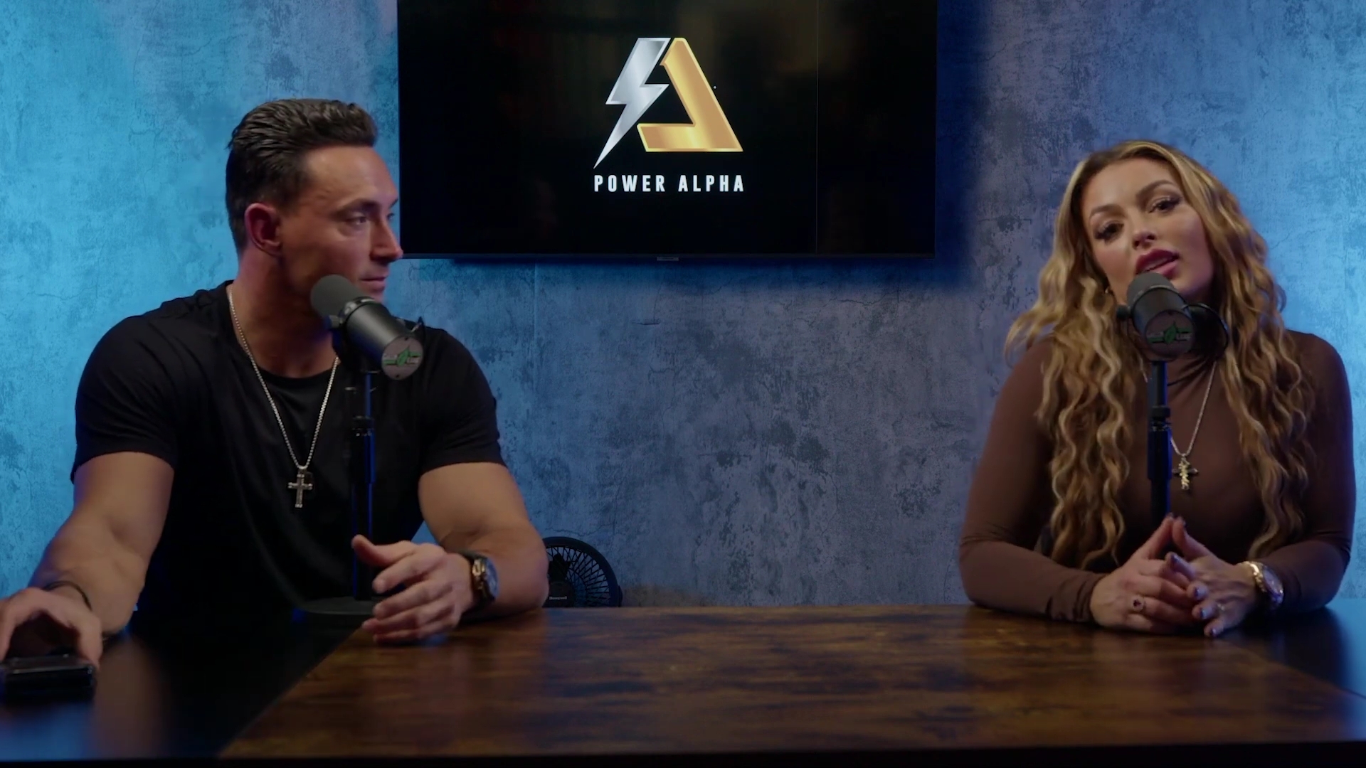 x2mate_com-Ep_9_-_Power_Alphas_Podcast___28Mandy_Saccomanno___Sabby_Piscitelli29-281080p29_mp42645.jpg