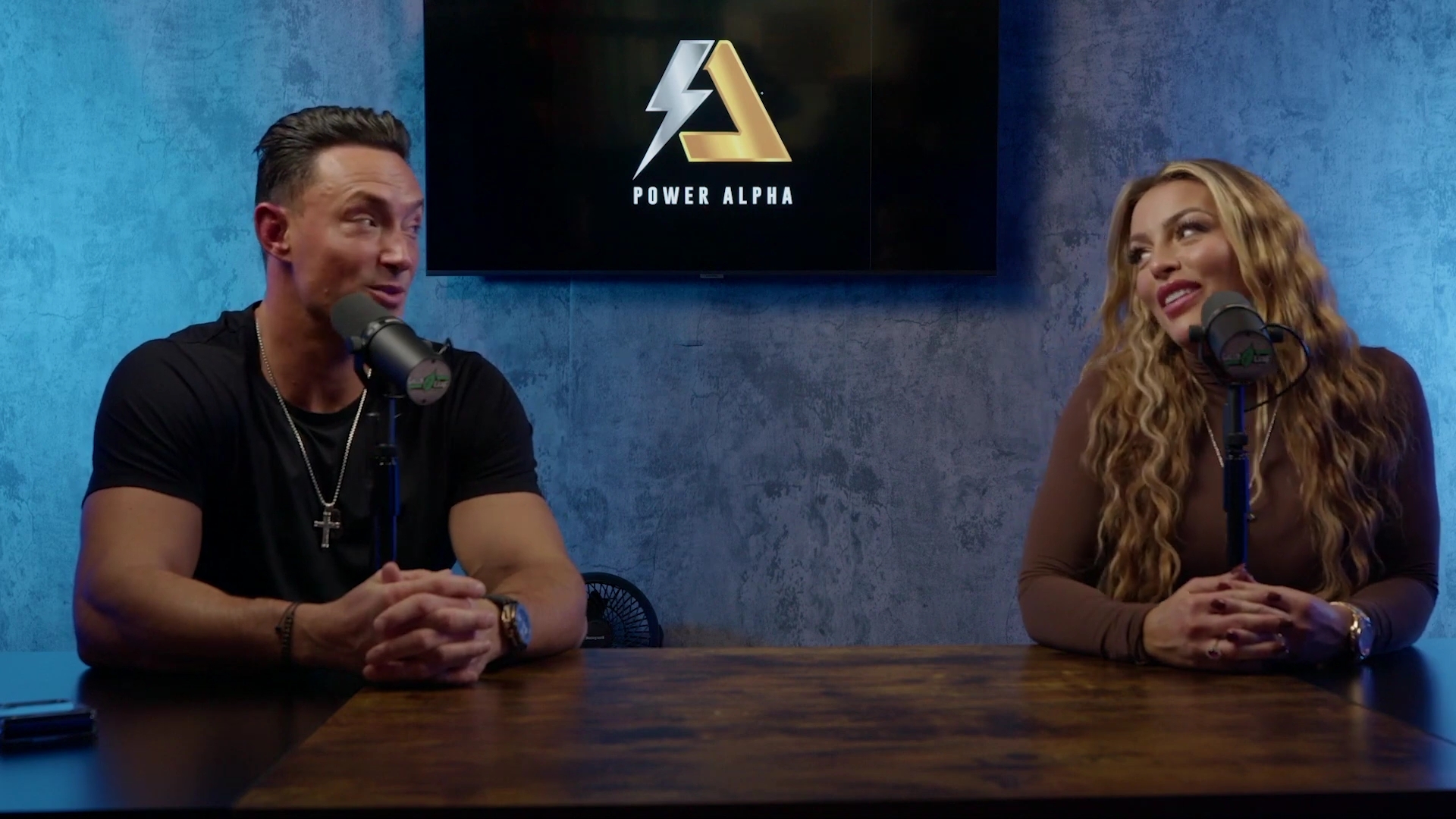 x2mate_com-Ep_9_-_Power_Alphas_Podcast___28Mandy_Saccomanno___Sabby_Piscitelli29-281080p29_mp42654.jpg