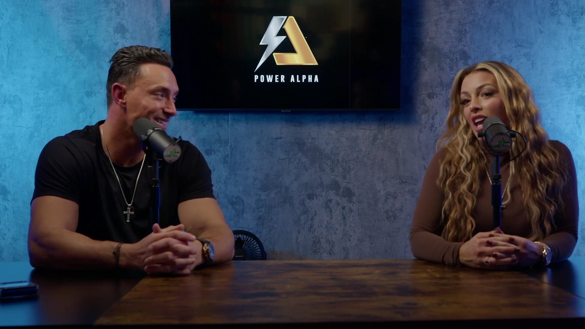 x2mate_com-Ep_9_-_Power_Alphas_Podcast___28Mandy_Saccomanno___Sabby_Piscitelli29-281080p29_mp42655.jpg