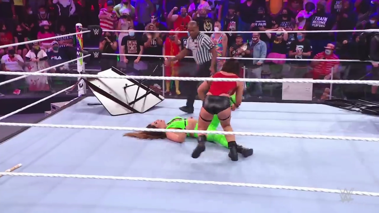 x2mate_com-MANDY_ROSE_TALKS_GEAR_THROUGHOUT_THE_YEARS2C_ONE_THAT_DIDN_T_GET_RECOGNIZED2C_WRESTLEMANIA_35_AND_MORE_mp40199.jpg