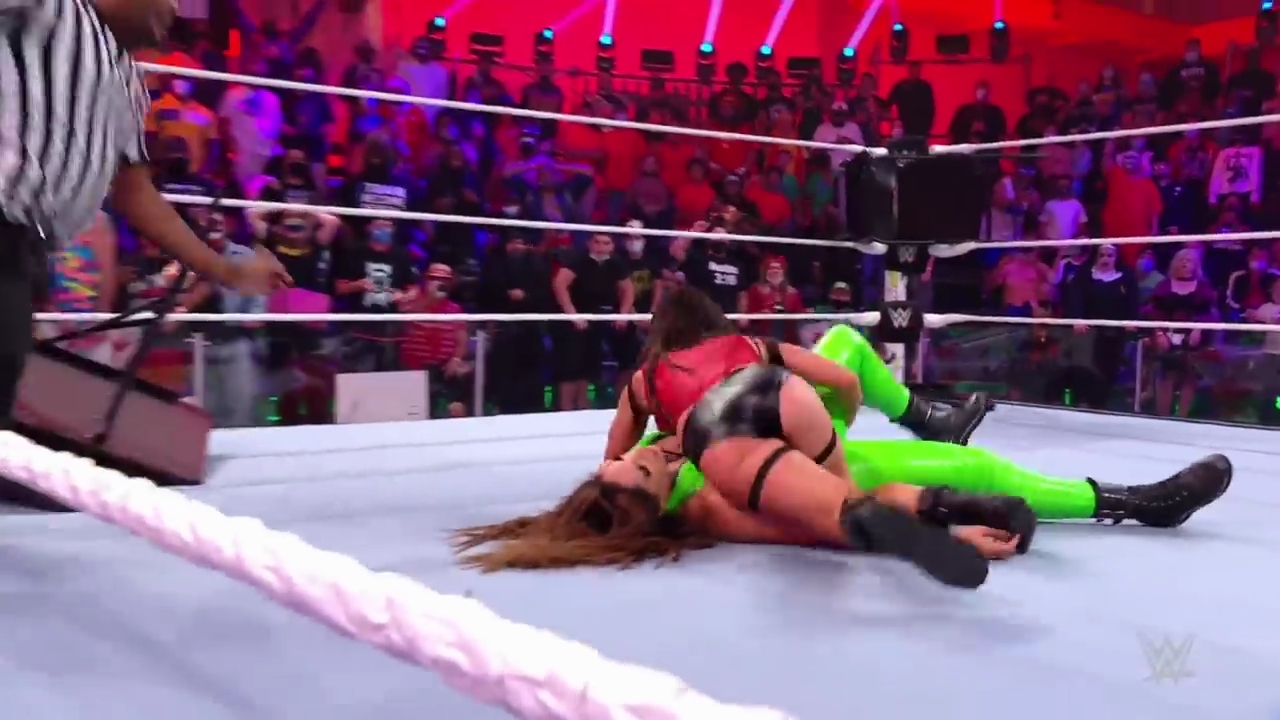 x2mate_com-MANDY_ROSE_TALKS_GEAR_THROUGHOUT_THE_YEARS2C_ONE_THAT_DIDN_T_GET_RECOGNIZED2C_WRESTLEMANIA_35_AND_MORE_mp40200.jpg
