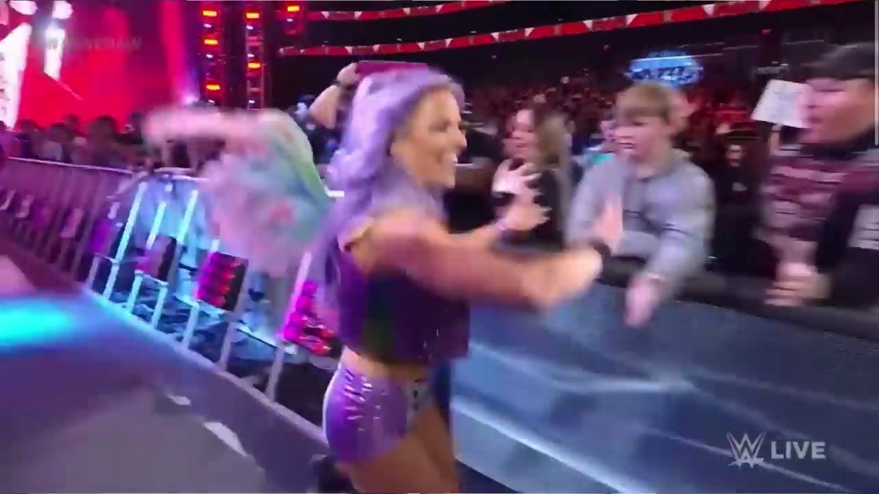 x2mate_com-MANDY_ROSE_TALKS_GEAR_THROUGHOUT_THE_YEARS2C_ONE_THAT_DIDN_T_GET_RECOGNIZED2C_WRESTLEMANIA_35_AND_MORE_mp40325.jpg