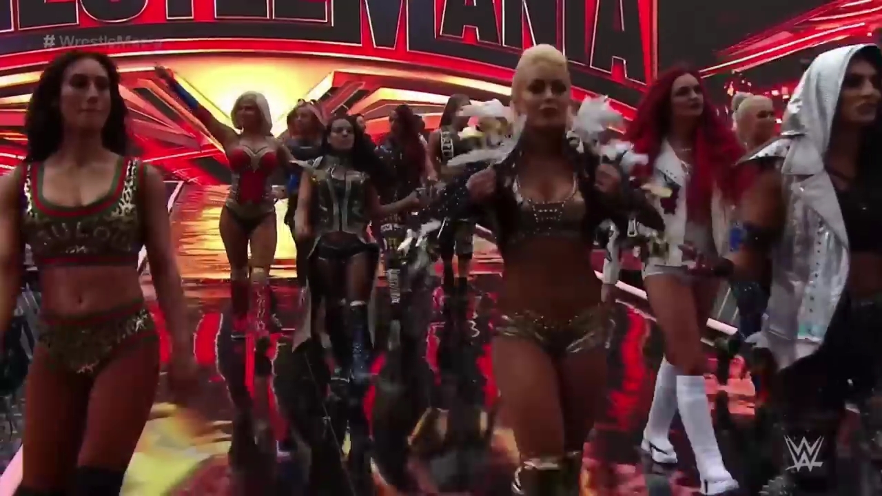 x2mate_com-MANDY_ROSE_TALKS_GEAR_THROUGHOUT_THE_YEARS2C_ONE_THAT_DIDN_T_GET_RECOGNIZED2C_WRESTLEMANIA_35_AND_MORE_mp40625.jpg