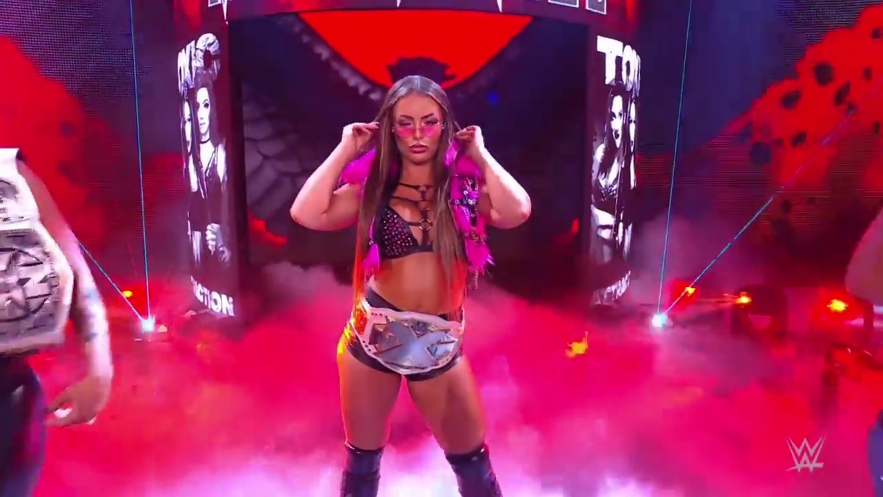 x2mate_com-MANDY_ROSE_TALKS_GEAR_THROUGHOUT_THE_YEARS2C_ONE_THAT_DIDN_T_GET_RECOGNIZED2C_WRESTLEMANIA_35_AND_MORE_mp40893.jpg