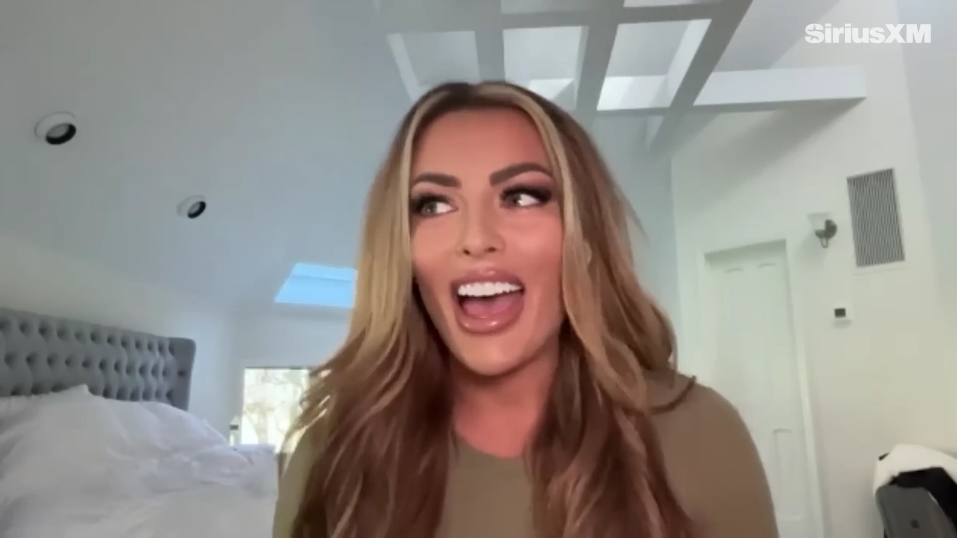 x2mate_com-Mandy_Rose_Describes_Her_22Bittersweet22_Departure_from_WWE___Busted_Open-281080p29_mp40083.jpg