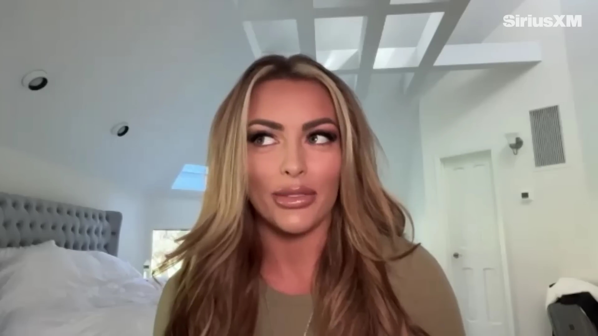 x2mate_com-Mandy_Rose_Describes_Her_22Bittersweet22_Departure_from_WWE___Busted_Open-281080p29_mp40090.jpg