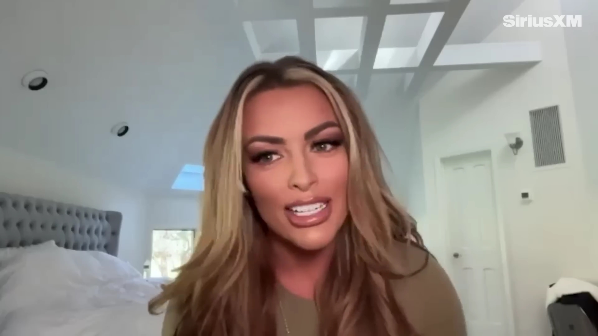 x2mate_com-Mandy_Rose_Describes_Her_22Bittersweet22_Departure_from_WWE___Busted_Open-281080p29_mp40125.jpg
