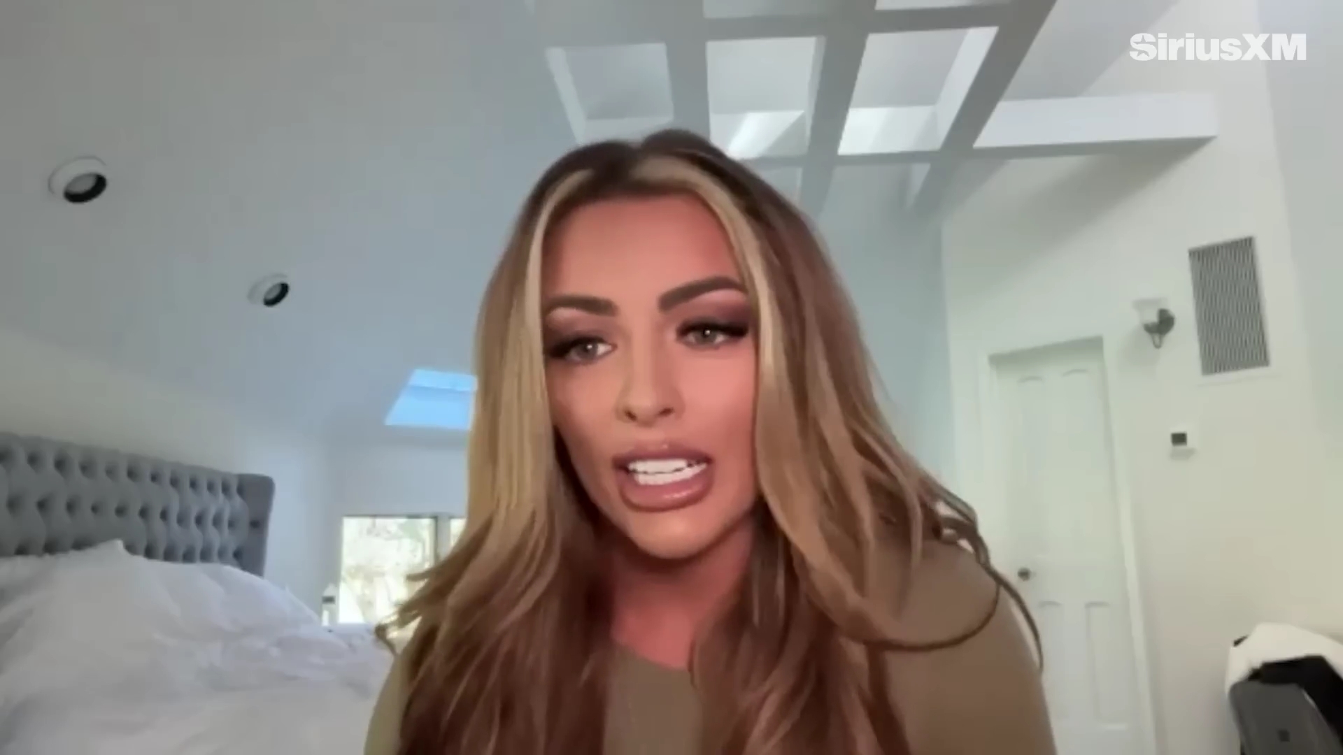 x2mate_com-Mandy_Rose_Describes_Her_22Bittersweet22_Departure_from_WWE___Busted_Open-281080p29_mp40133.jpg