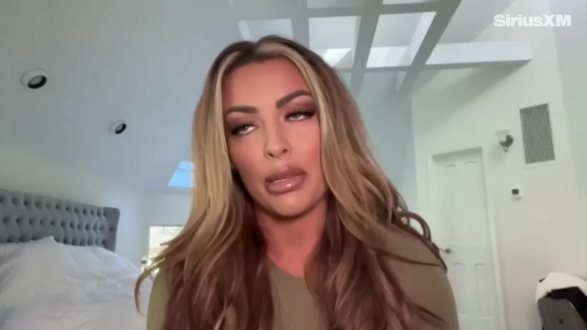 x2mate_com-Mandy_Rose_Describes_Her_22Bittersweet22_Departure_from_WWE___Busted_Open-281080p29_mp40203.jpg