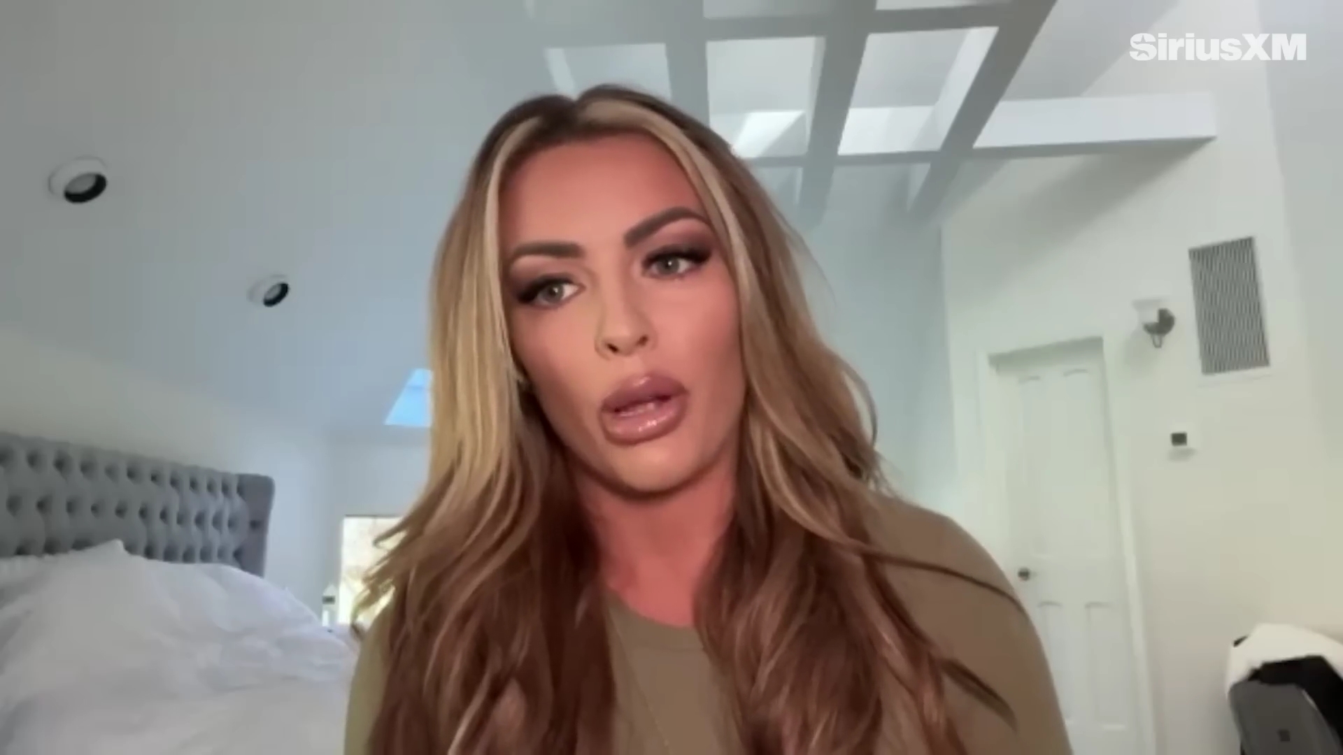 x2mate_com-Mandy_Rose_Describes_Her_22Bittersweet22_Departure_from_WWE___Busted_Open-281080p29_mp40210.jpg