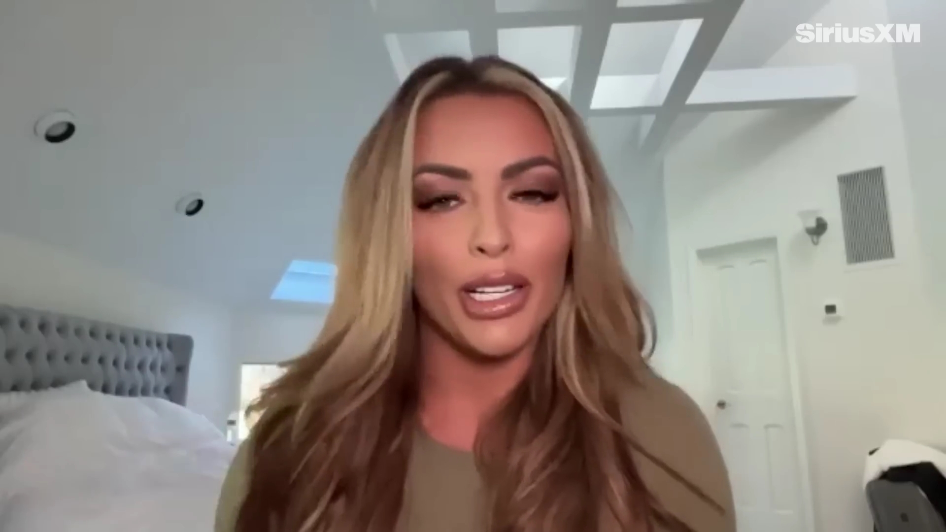 x2mate_com-Mandy_Rose_Describes_Her_22Bittersweet22_Departure_from_WWE___Busted_Open-281080p29_mp40235.jpg
