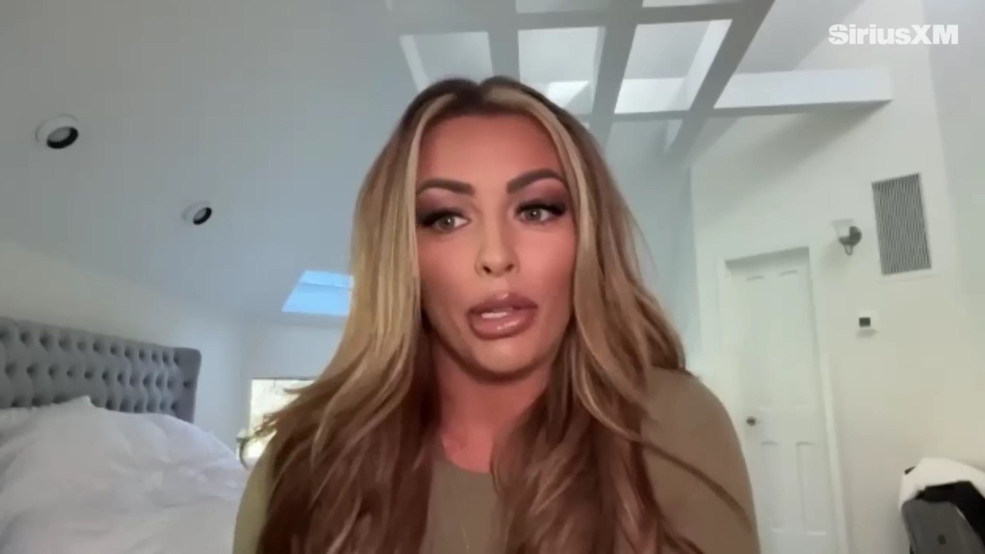x2mate_com-Mandy_Rose_Describes_Her_22Bittersweet22_Departure_from_WWE___Busted_Open-281080p29_mp40242.jpg