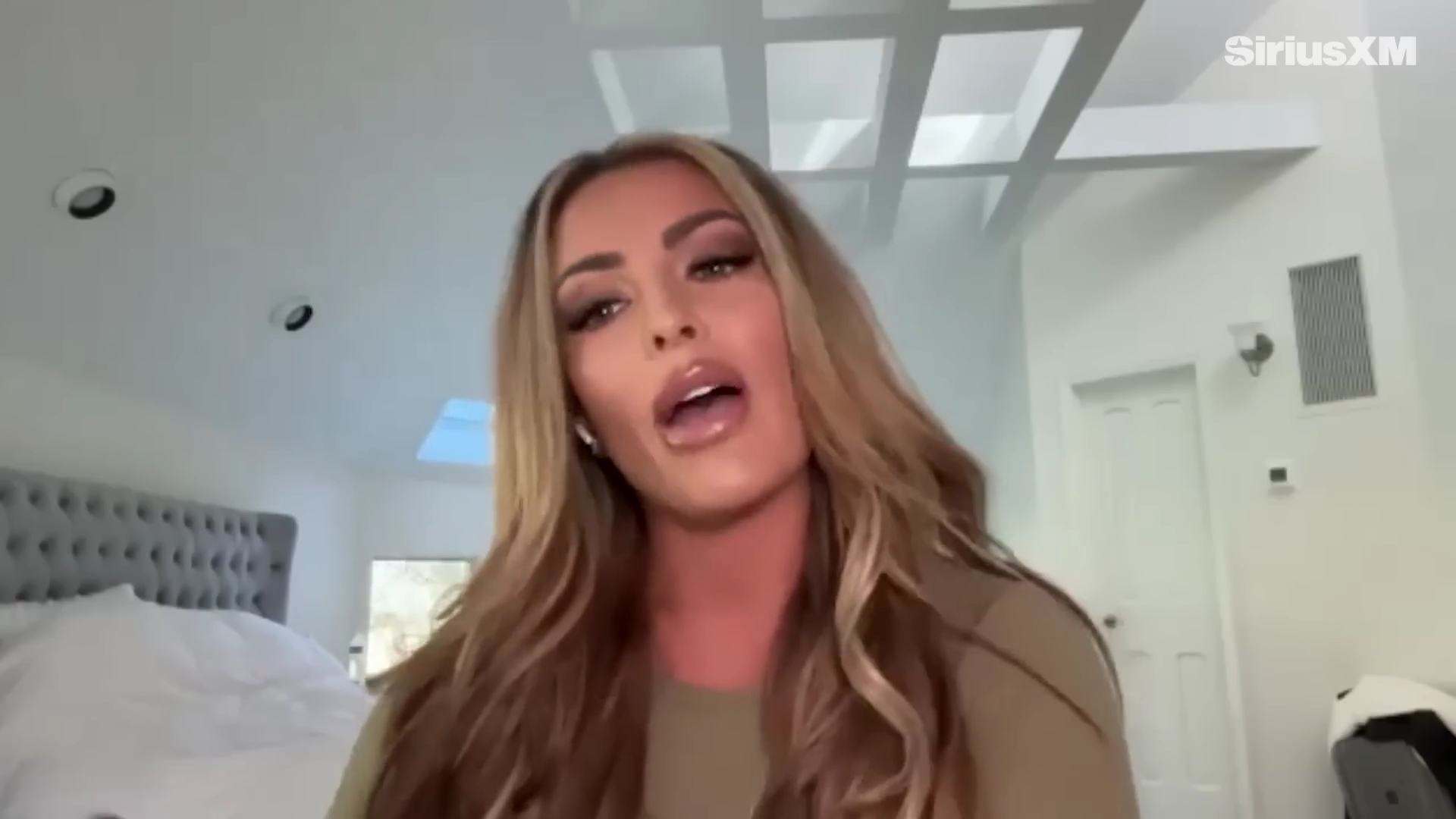 x2mate_com-Mandy_Rose_Describes_Her_22Bittersweet22_Departure_from_WWE___Busted_Open-281080p29_mp40466.jpg