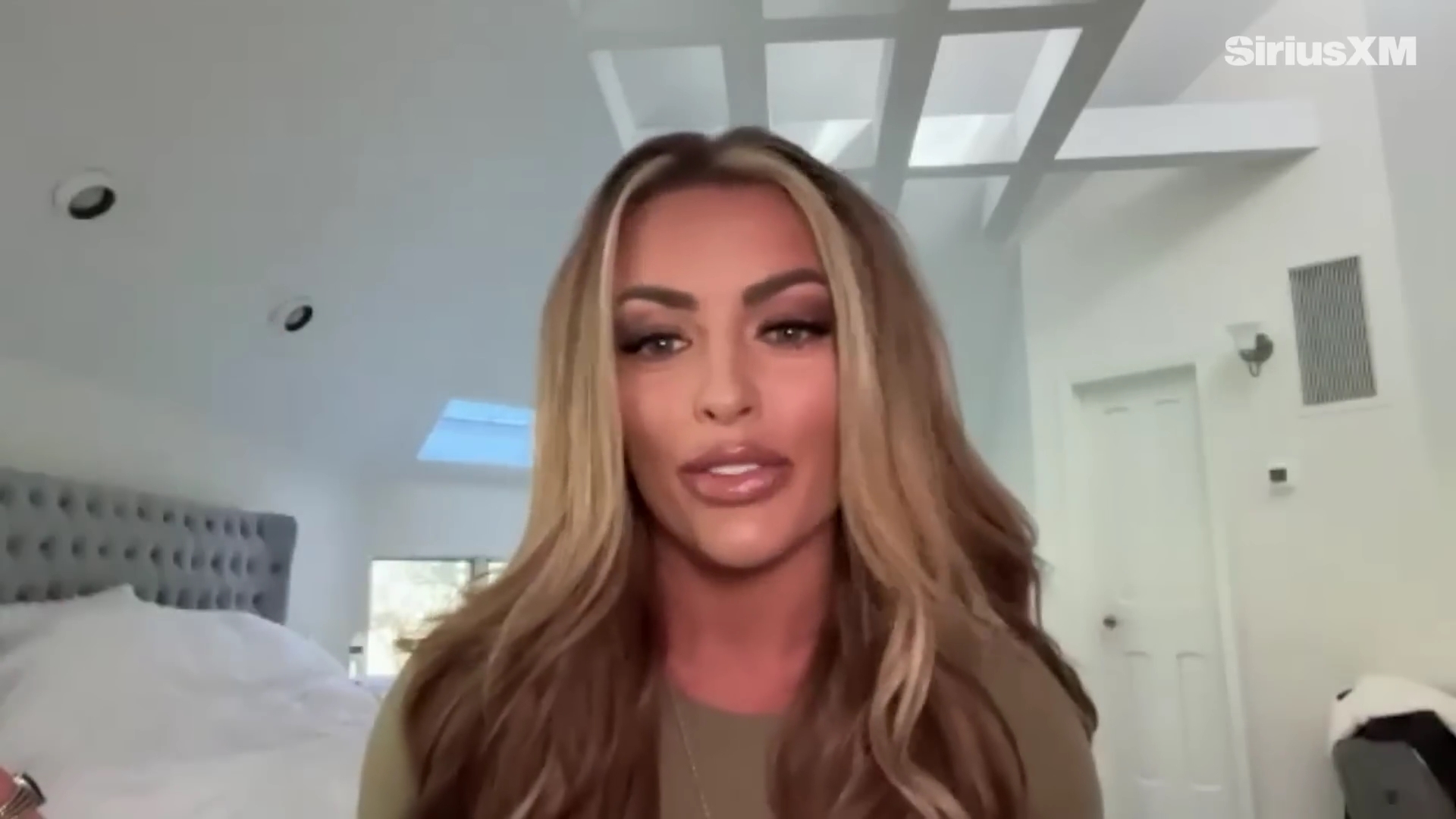 x2mate_com-Mandy_Rose_Describes_Her_22Bittersweet22_Departure_from_WWE___Busted_Open-281080p29_mp40536.jpg