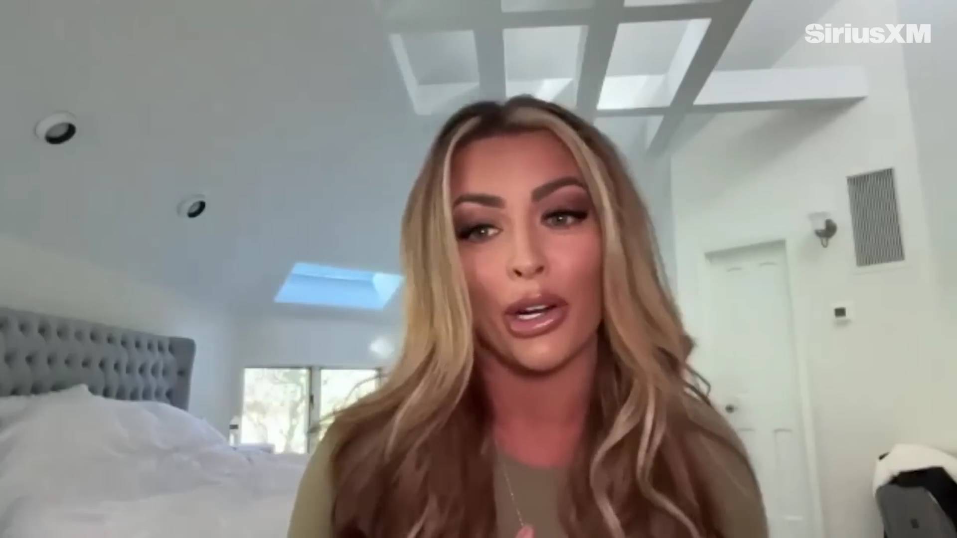 x2mate_com-Mandy_Rose_Describes_Her_22Bittersweet22_Departure_from_WWE___Busted_Open-281080p29_mp40548.jpg