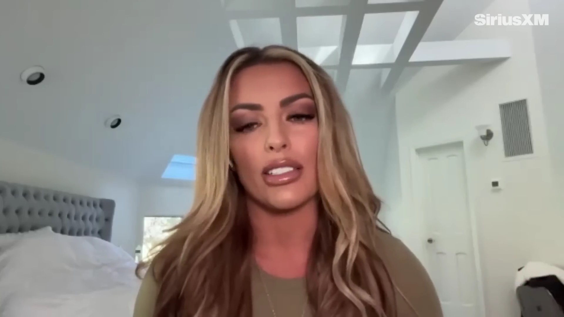 x2mate_com-Mandy_Rose_Describes_Her_22Bittersweet22_Departure_from_WWE___Busted_Open-281080p29_mp40607.jpg