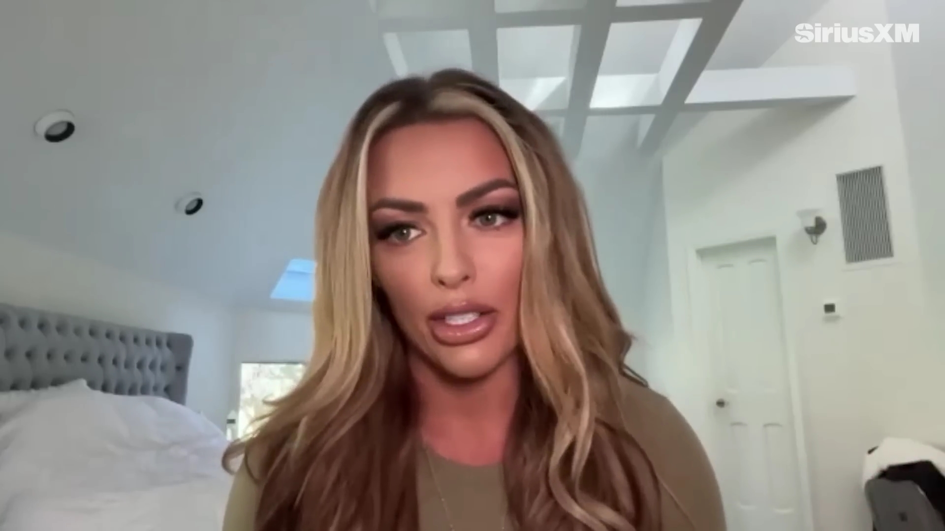 x2mate_com-Mandy_Rose_Describes_Her_22Bittersweet22_Departure_from_WWE___Busted_Open-281080p29_mp40608.jpg