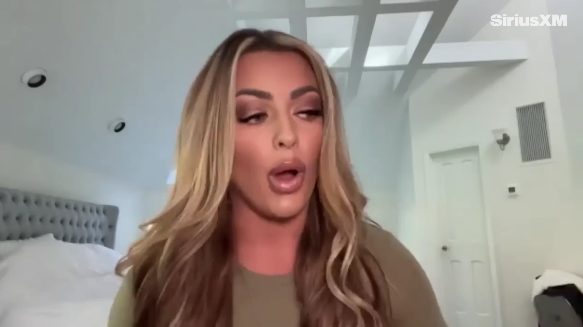 x2mate_com-Mandy_Rose_Describes_Her_22Bittersweet22_Departure_from_WWE___Busted_Open-281080p29_mp40610.jpg
