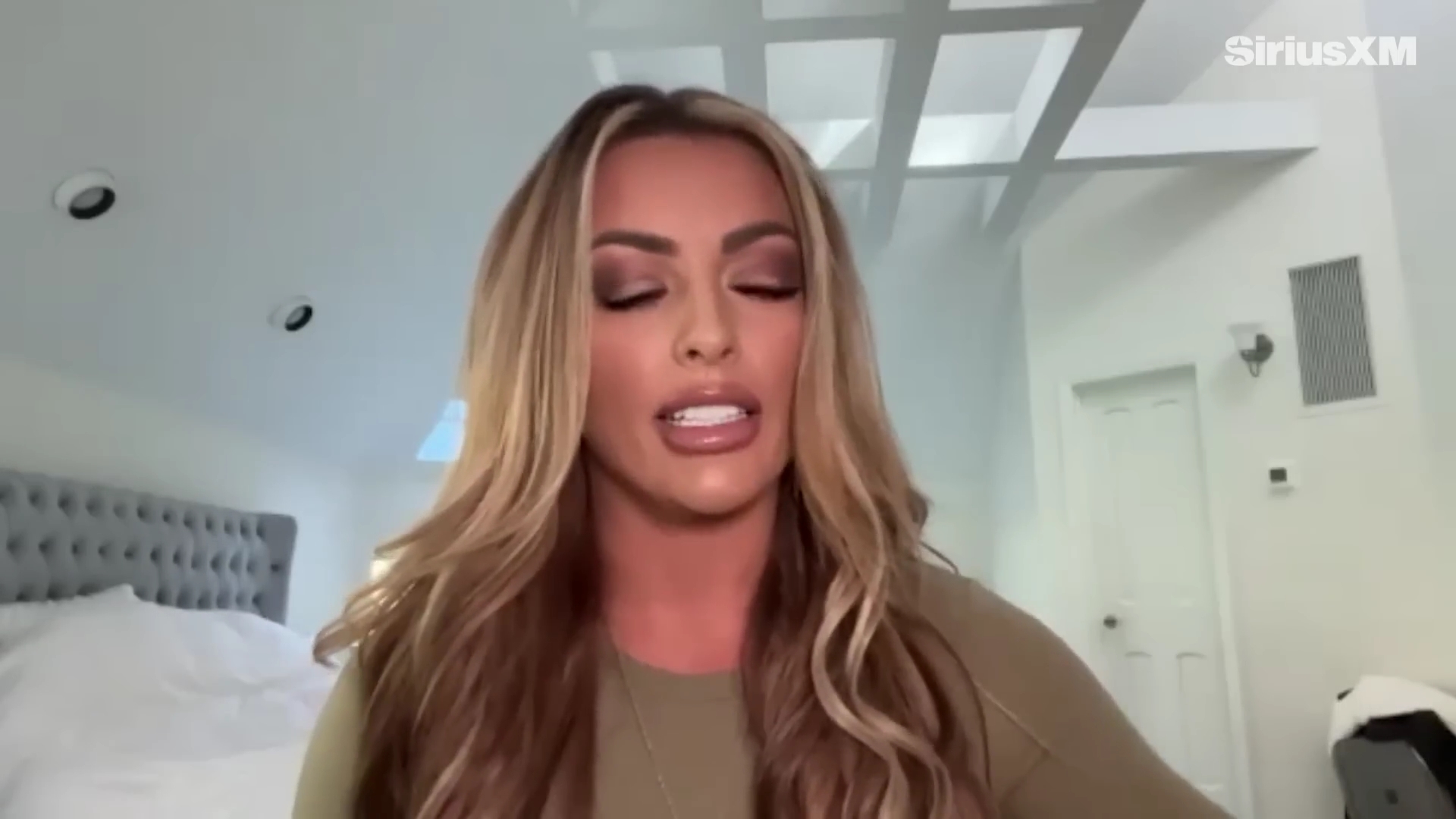x2mate_com-Mandy_Rose_Describes_Her_22Bittersweet22_Departure_from_WWE___Busted_Open-281080p29_mp40611.jpg