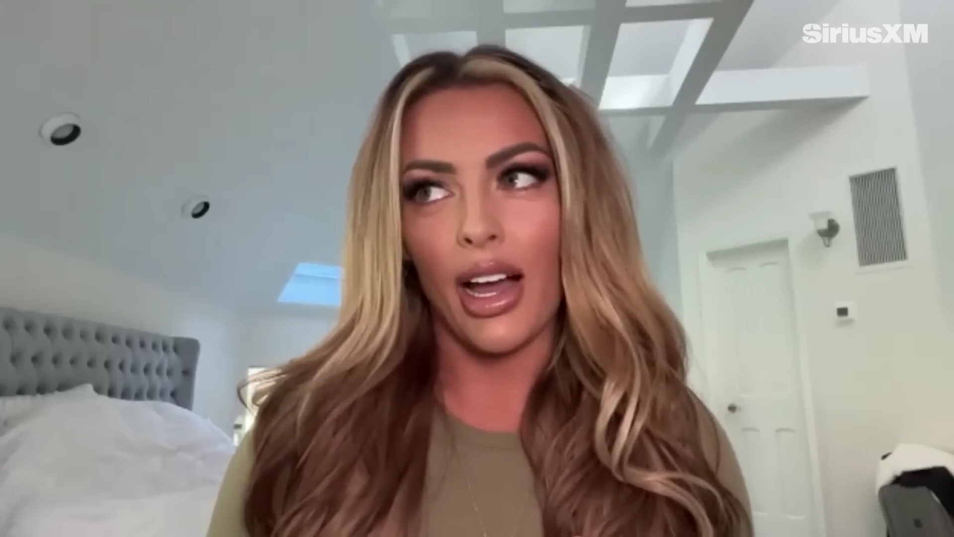 x2mate_com-Mandy_Rose_Describes_Her_22Bittersweet22_Departure_from_WWE___Busted_Open-281080p29_mp40667.jpg