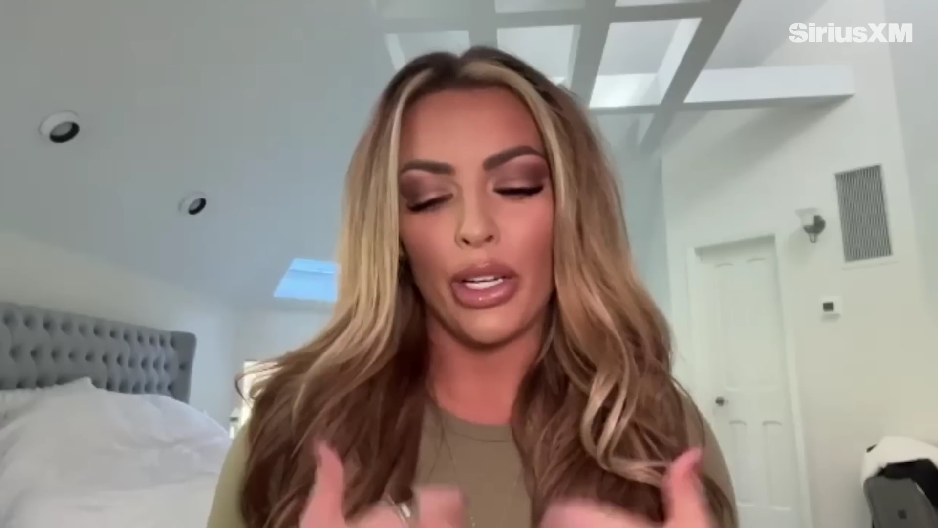 x2mate_com-Mandy_Rose_Describes_Her_22Bittersweet22_Departure_from_WWE___Busted_Open-281080p29_mp40668.jpg