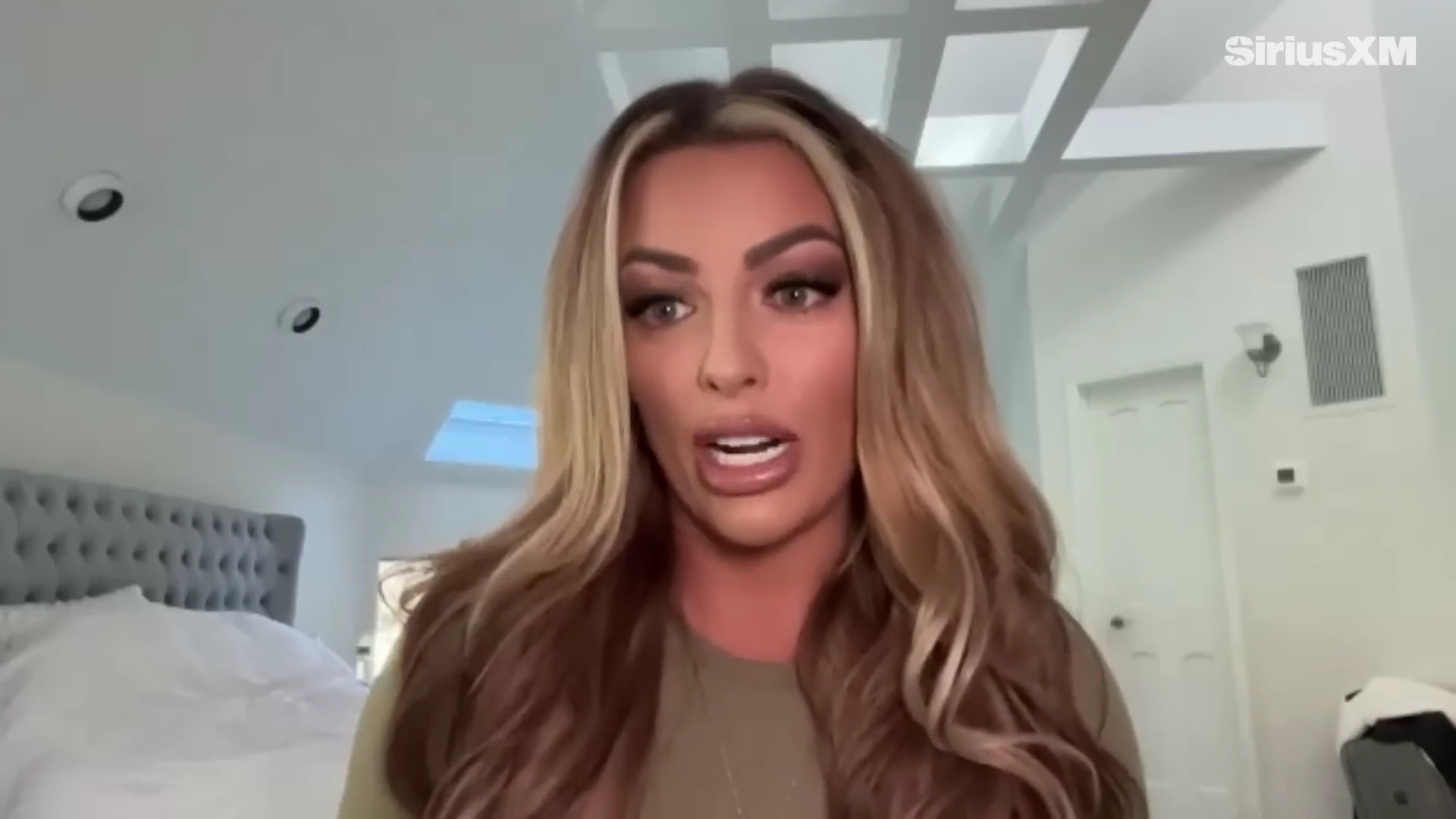x2mate_com-Mandy_Rose_Describes_Her_22Bittersweet22_Departure_from_WWE___Busted_Open-281080p29_mp40669.jpg
