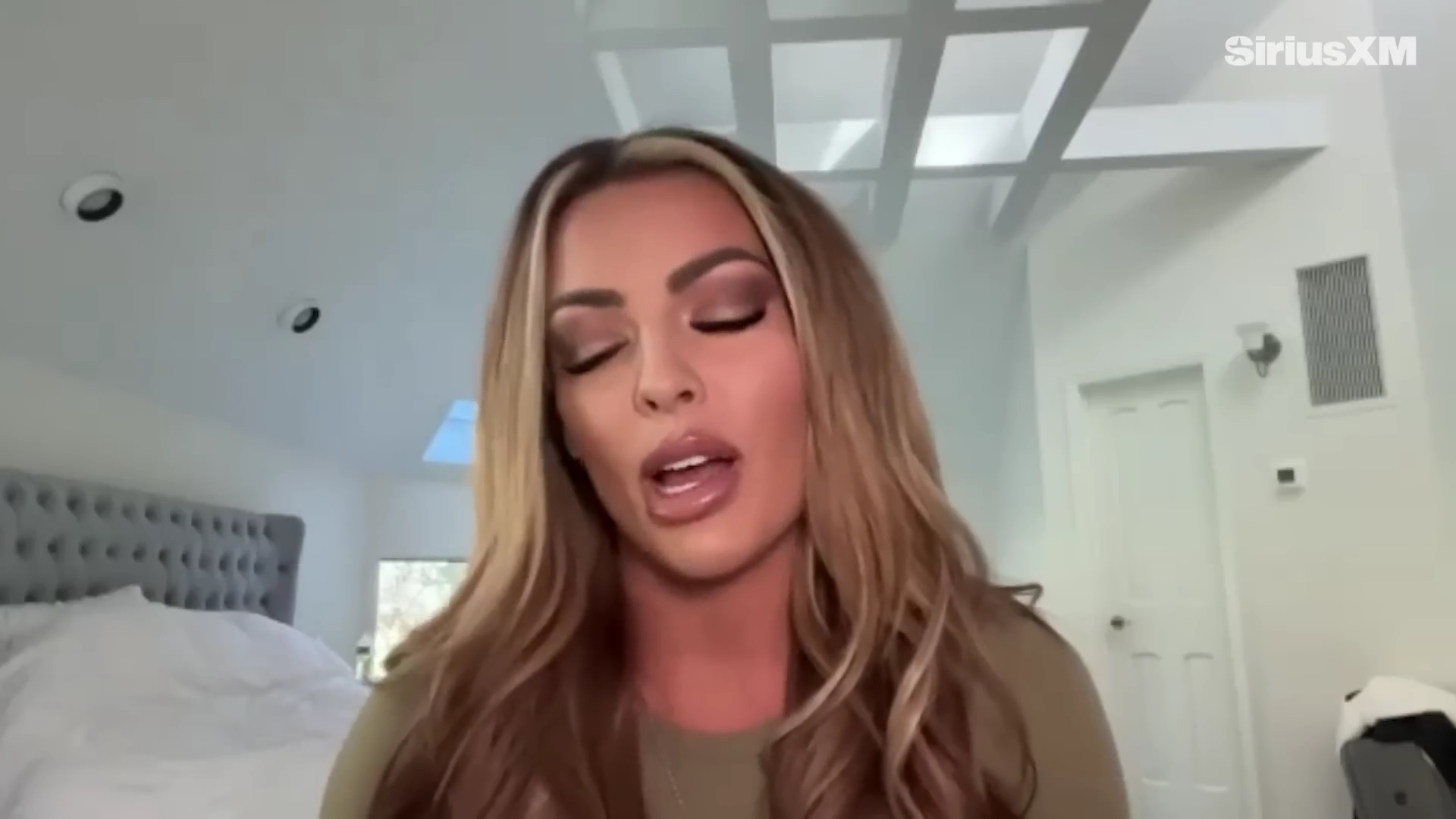 x2mate_com-Mandy_Rose_Describes_Her_22Bittersweet22_Departure_from_WWE___Busted_Open-281080p29_mp40787.jpg