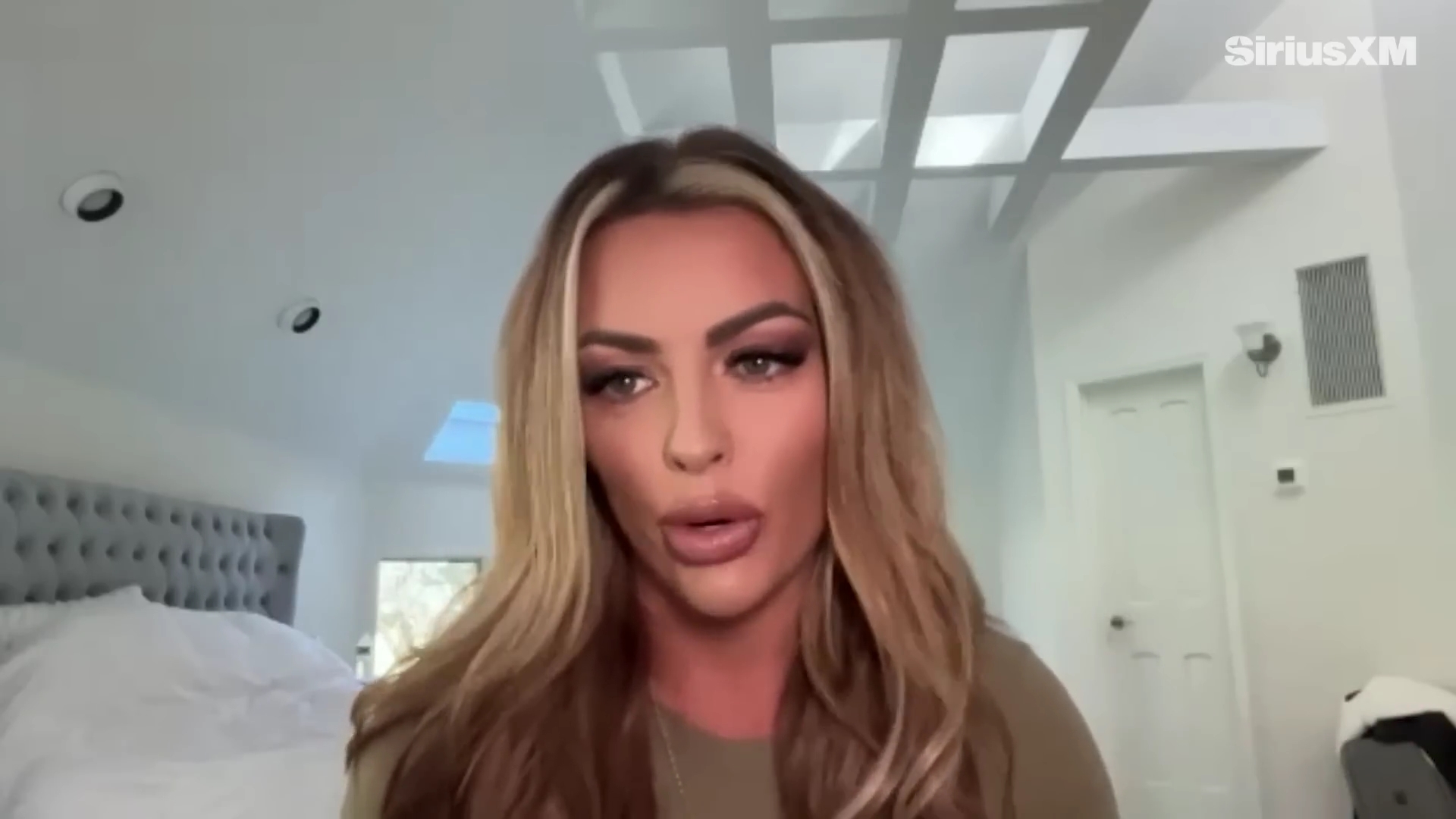 x2mate_com-Mandy_Rose_Describes_Her_22Bittersweet22_Departure_from_WWE___Busted_Open-281080p29_mp40854.jpg