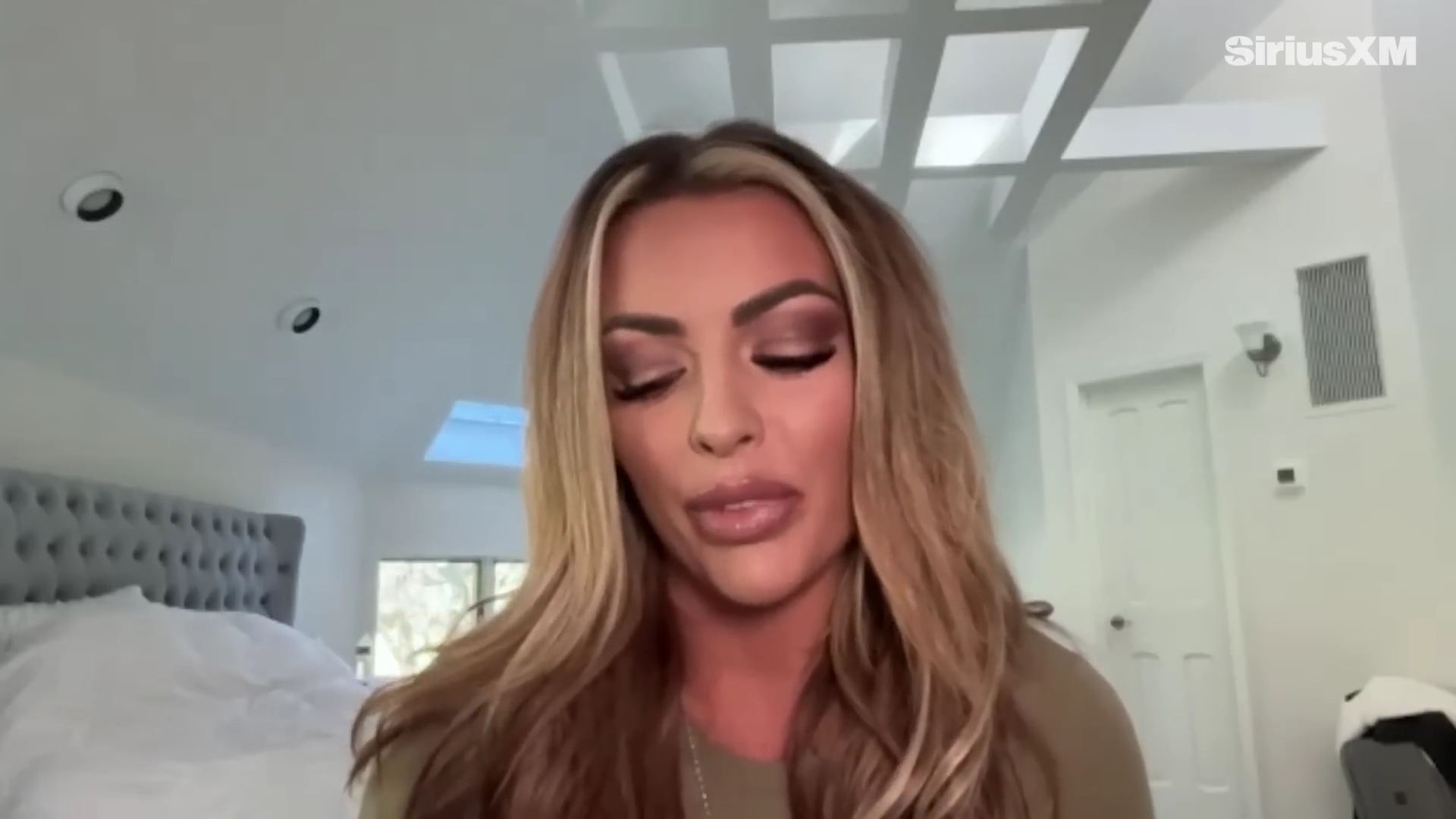 x2mate_com-Mandy_Rose_Describes_Her_22Bittersweet22_Departure_from_WWE___Busted_Open-281080p29_mp40867.jpg