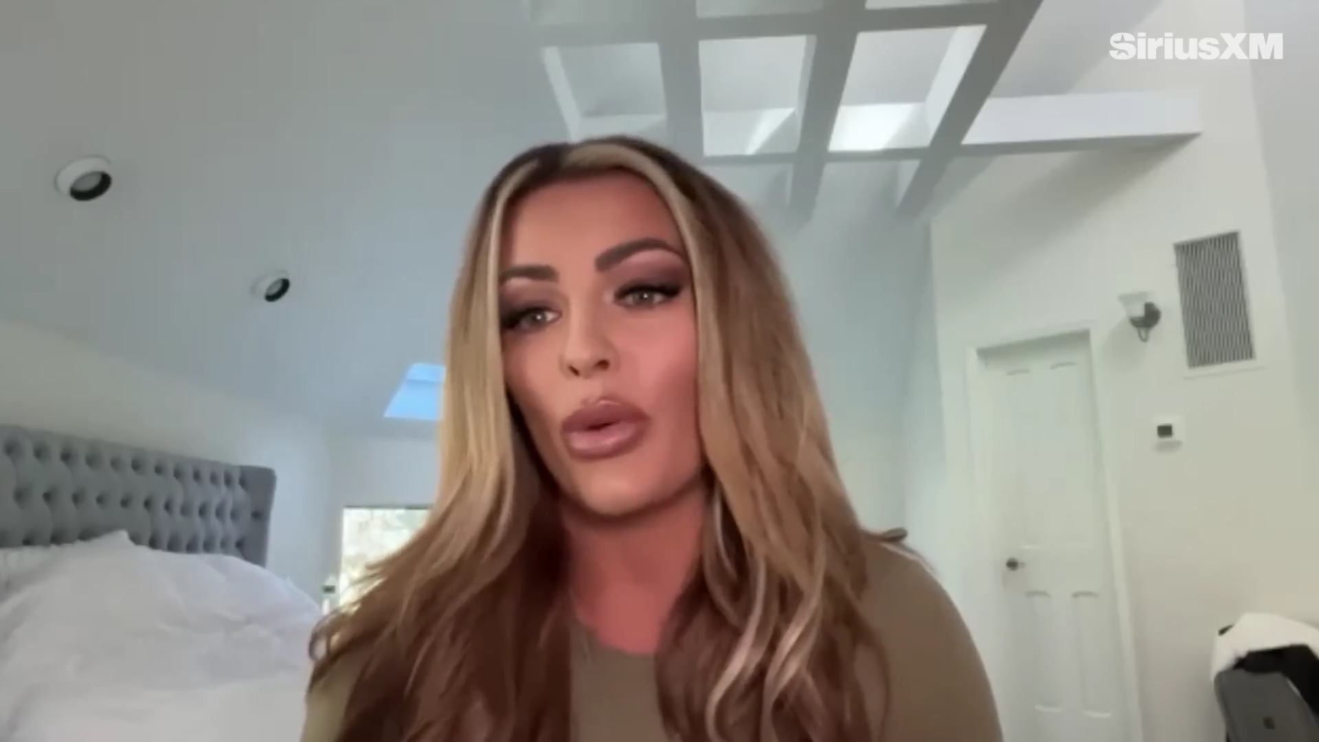 x2mate_com-Mandy_Rose_Describes_Her_22Bittersweet22_Departure_from_WWE___Busted_Open-281080p29_mp40876.jpg