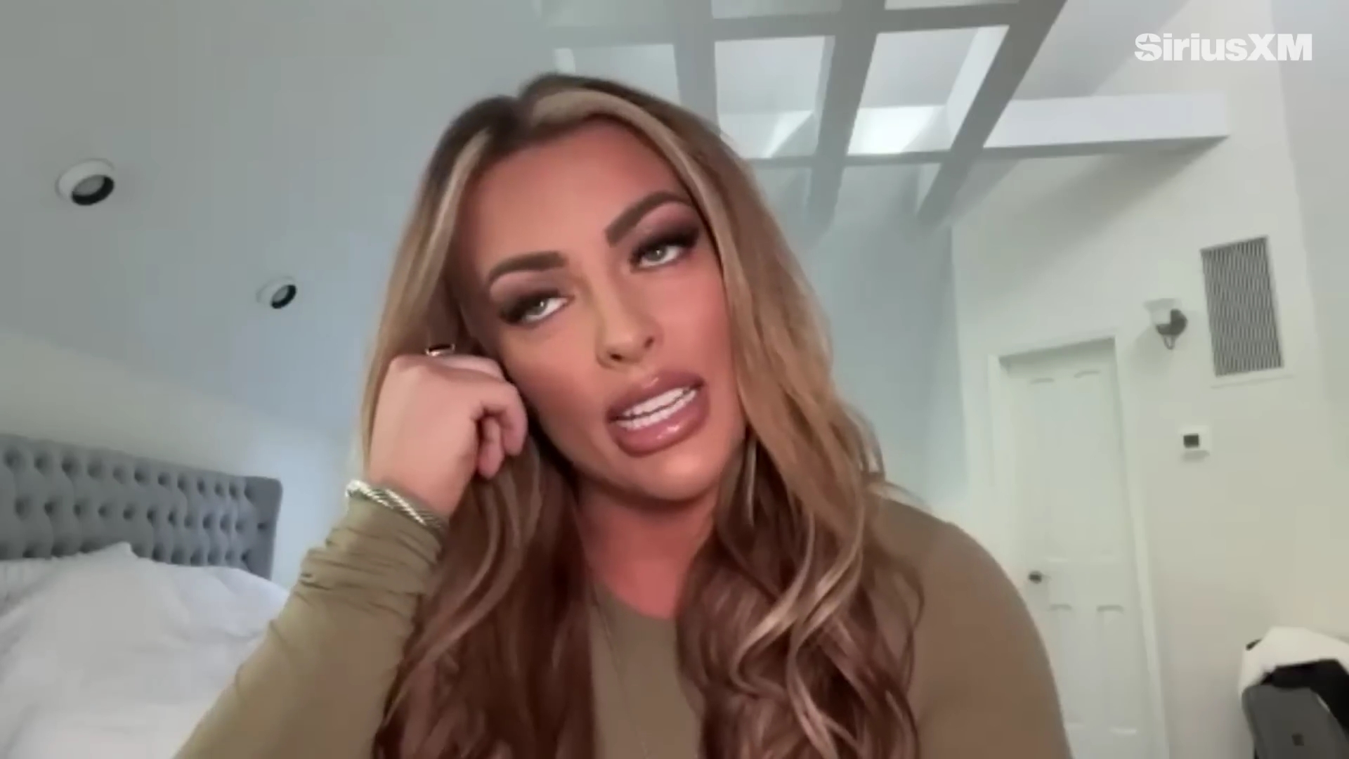 x2mate_com-Mandy_Rose_Describes_Her_22Bittersweet22_Departure_from_WWE___Busted_Open-281080p29_mp40882.jpg