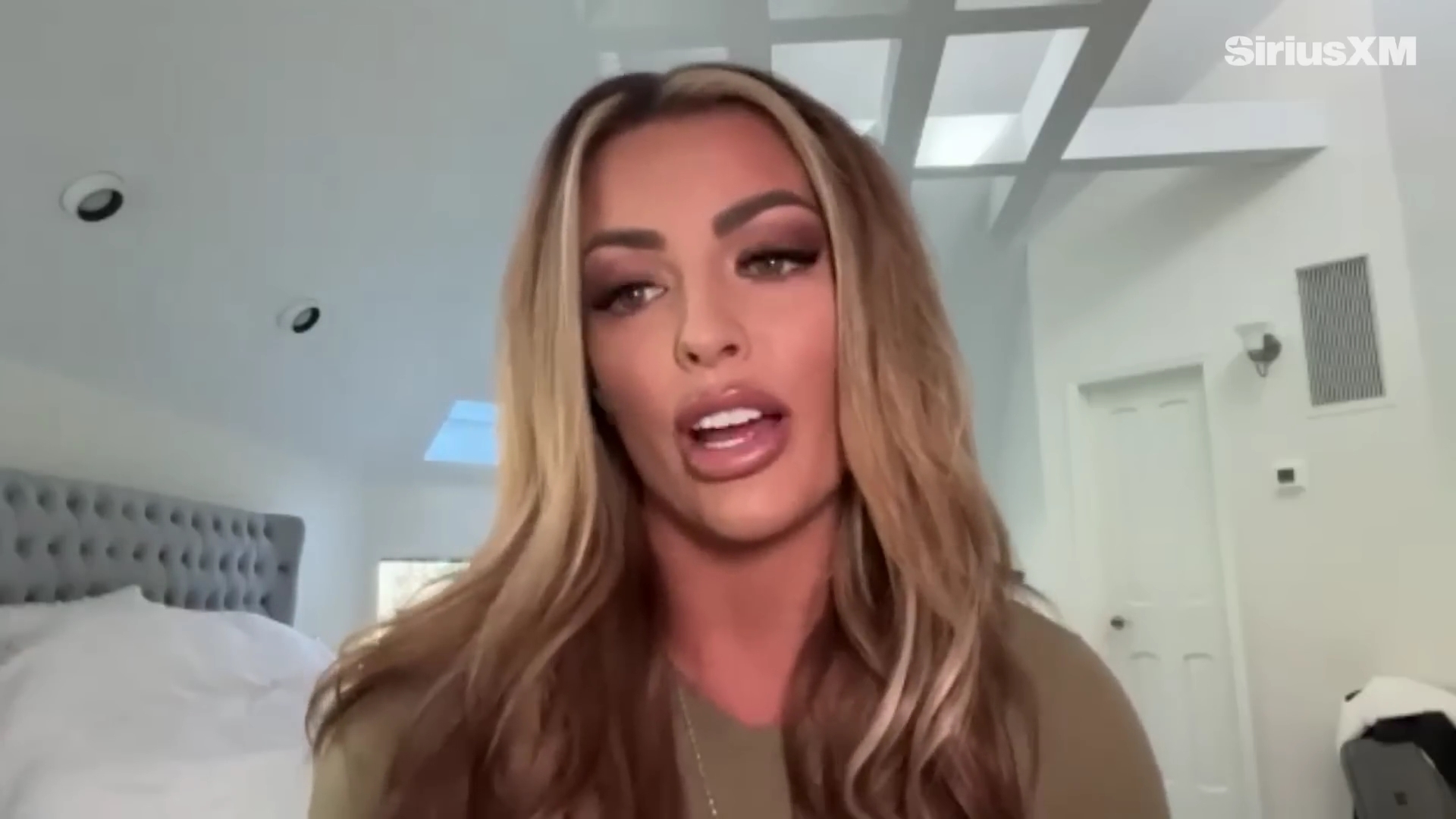 x2mate_com-Mandy_Rose_Describes_Her_22Bittersweet22_Departure_from_WWE___Busted_Open-281080p29_mp40886.jpg