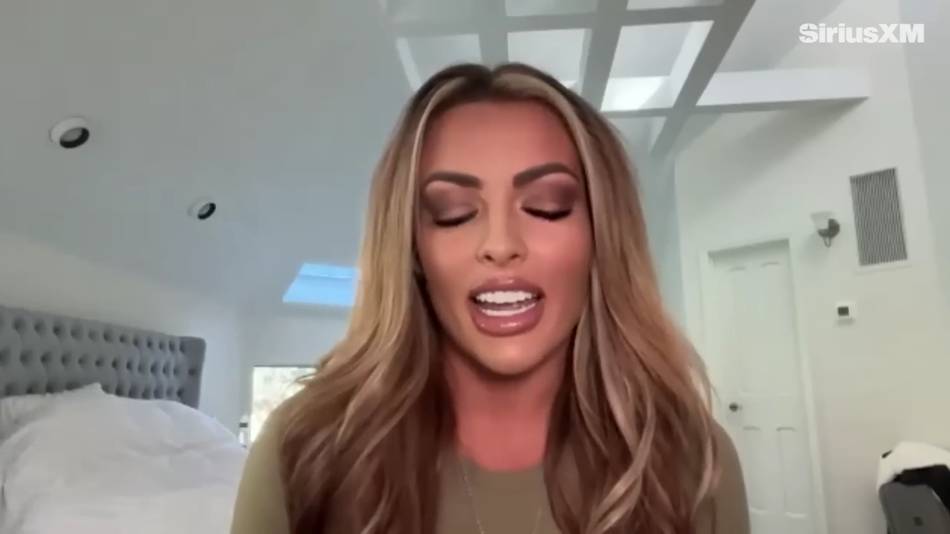 x2mate_com-Mandy_Rose_Describes_Her_22Bittersweet22_Departure_from_WWE___Busted_Open-281080p29_mp40927.jpg