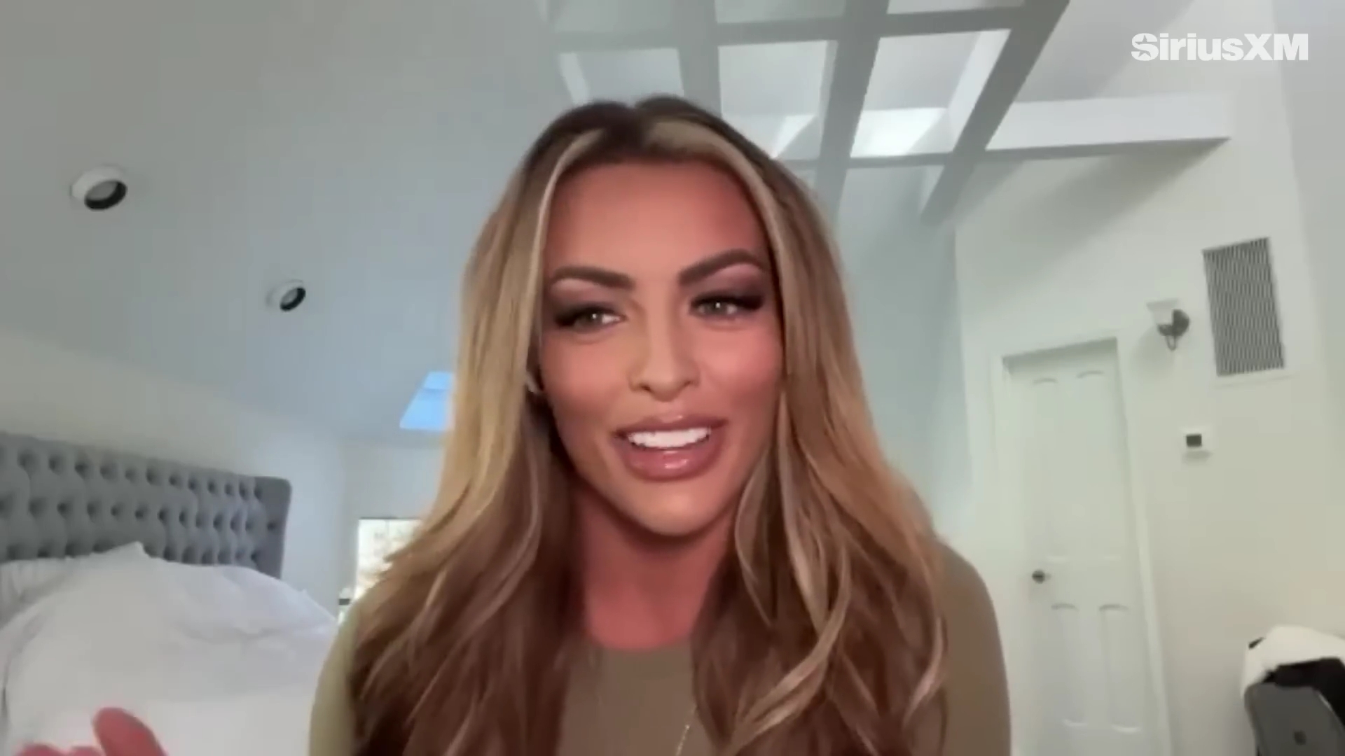x2mate_com-Mandy_Rose_Describes_Her_22Bittersweet22_Departure_from_WWE___Busted_Open-281080p29_mp40934.jpg