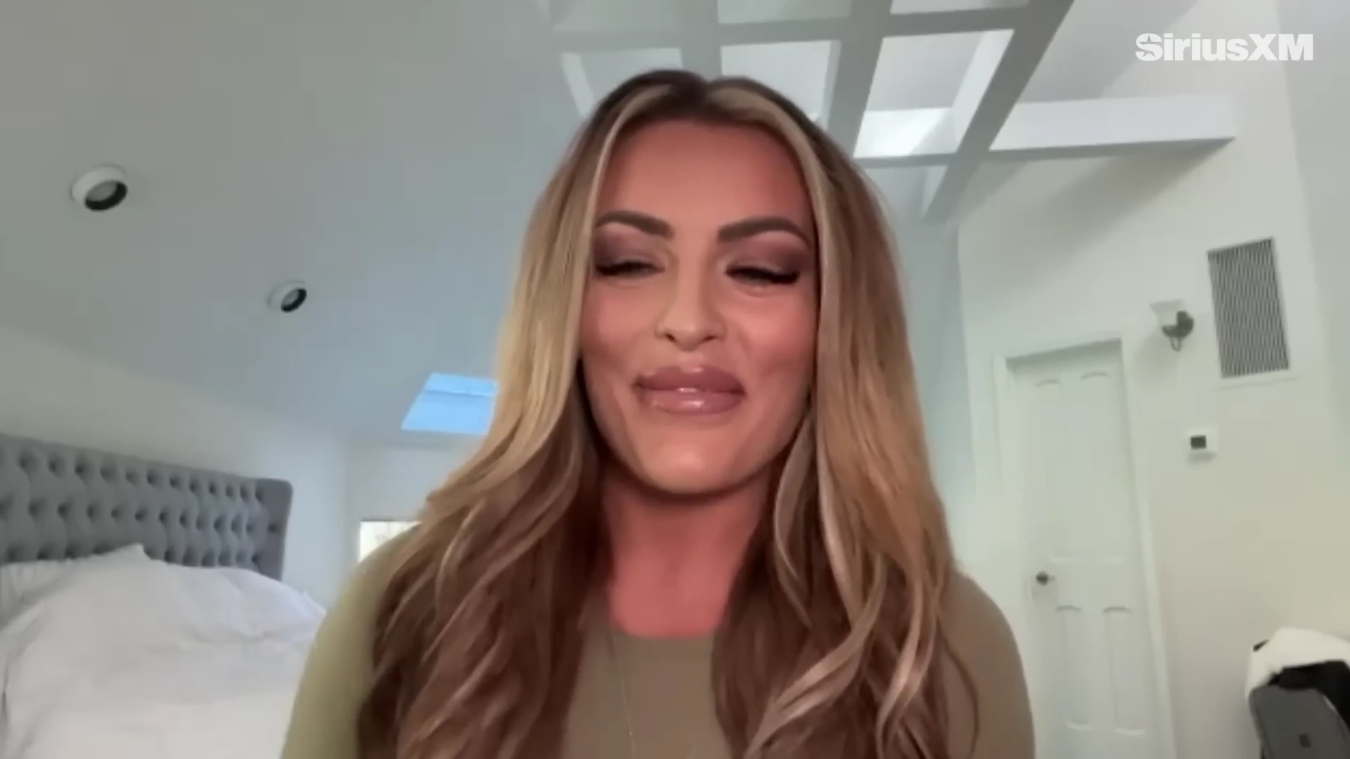 x2mate_com-Mandy_Rose_Describes_Her_22Bittersweet22_Departure_from_WWE___Busted_Open-281080p29_mp40953.jpg