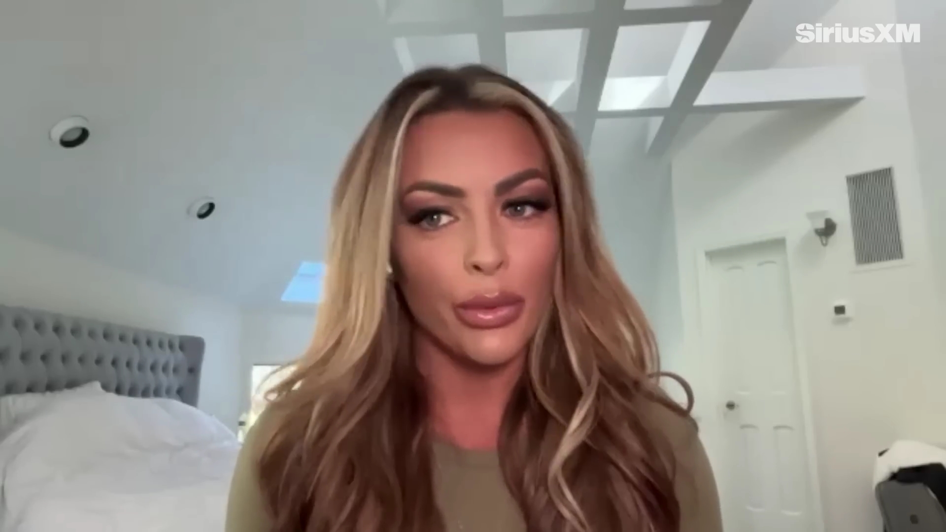 x2mate_com-Mandy_Rose_Describes_Her_22Bittersweet22_Departure_from_WWE___Busted_Open-281080p29_mp40980.jpg