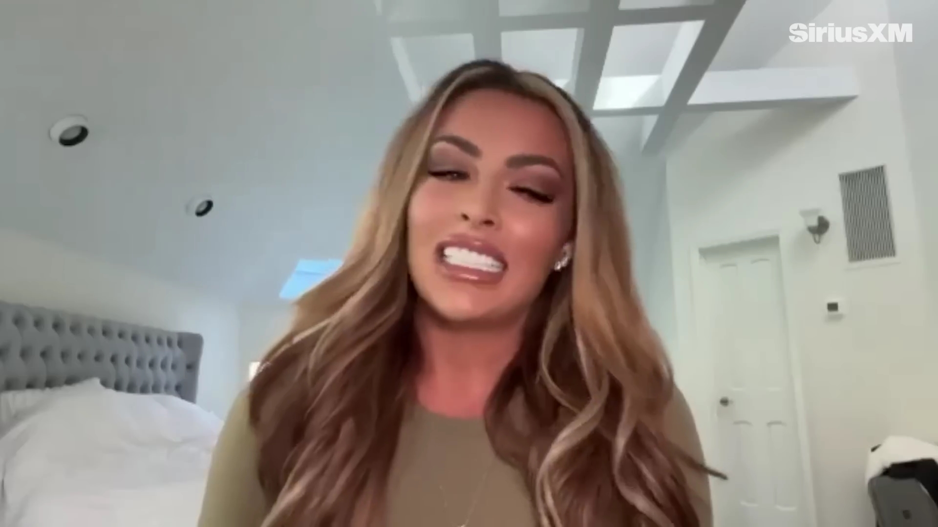 x2mate_com-Mandy_Rose_Describes_Her_22Bittersweet22_Departure_from_WWE___Busted_Open-281080p29_mp41013.jpg