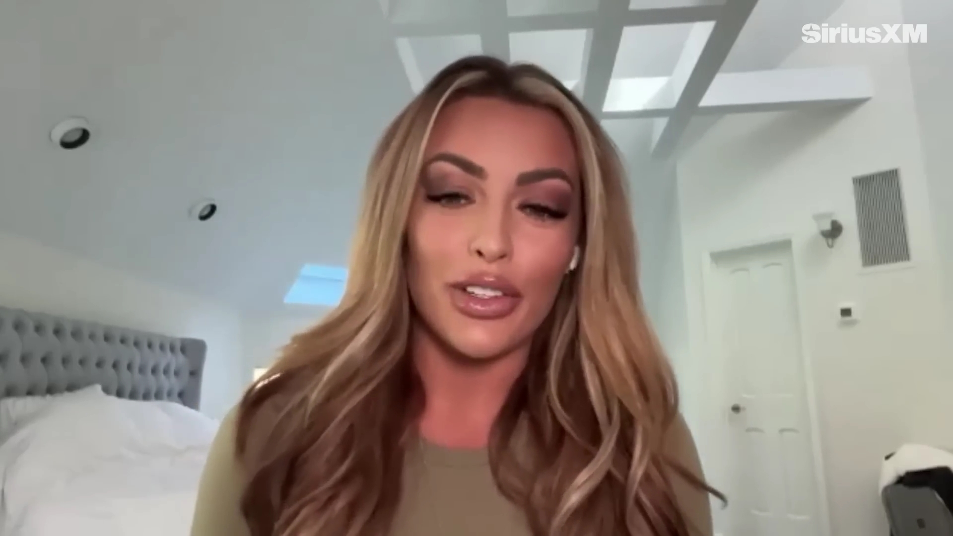 x2mate_com-Mandy_Rose_Describes_Her_22Bittersweet22_Departure_from_WWE___Busted_Open-281080p29_mp41016.jpg