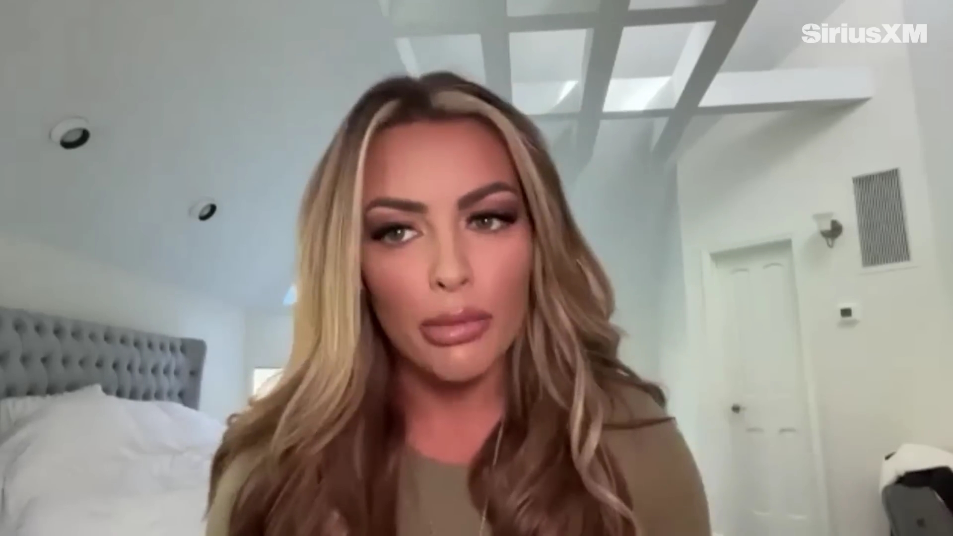 x2mate_com-Mandy_Rose_Describes_Her_22Bittersweet22_Departure_from_WWE___Busted_Open-281080p29_mp41257.jpg