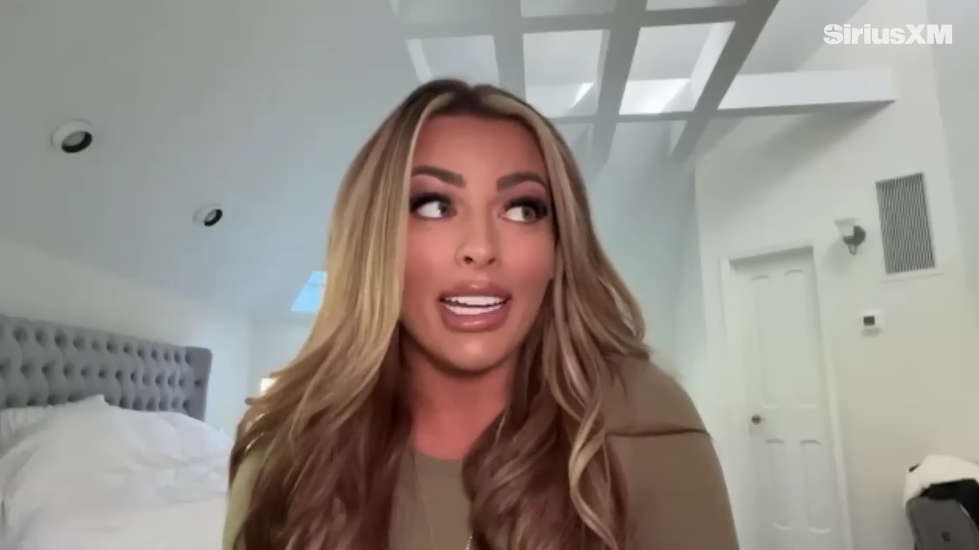x2mate_com-Mandy_Rose_Describes_Her_22Bittersweet22_Departure_from_WWE___Busted_Open-281080p29_mp41266.jpg