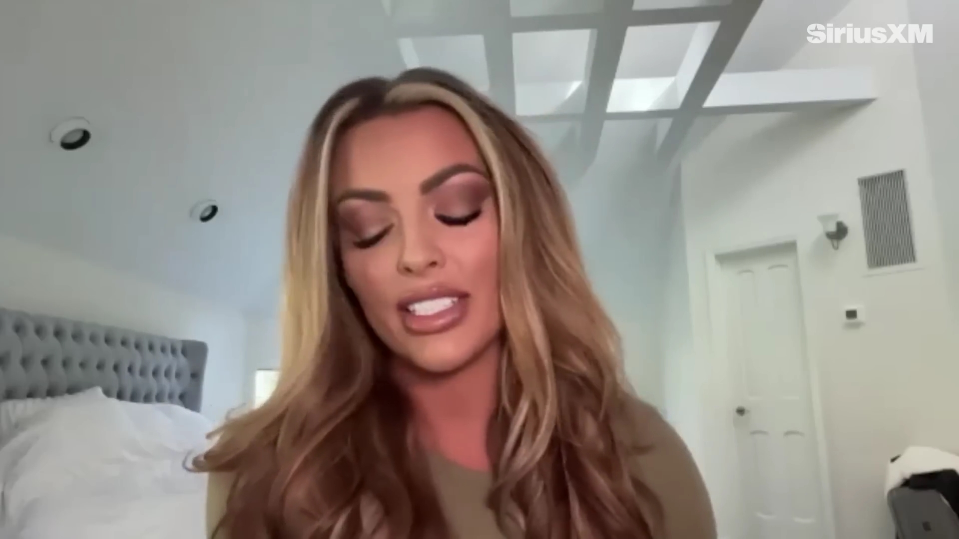 x2mate_com-Mandy_Rose_Describes_Her_22Bittersweet22_Departure_from_WWE___Busted_Open-281080p29_mp41370.jpg